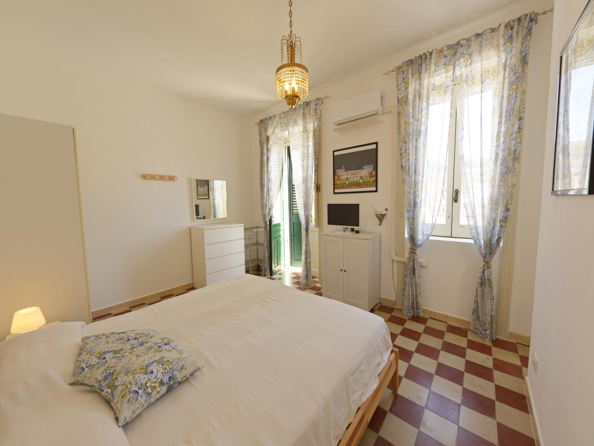 8-persoons vakantiehuis met privézwembad in Floridia - foto 16