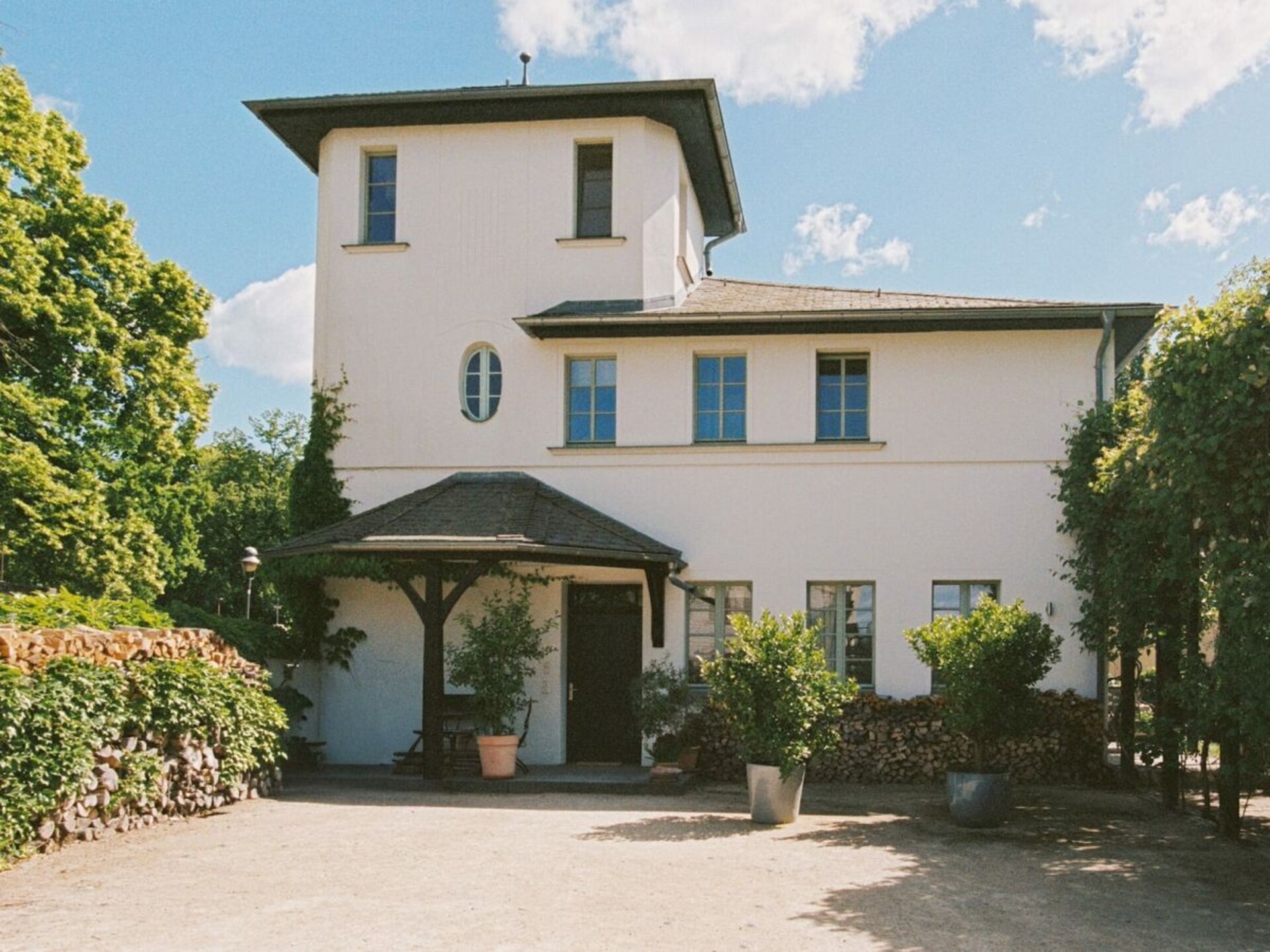 Stijlvol benedenappartement in Art Deco torenvilla met parktuin - foto 7