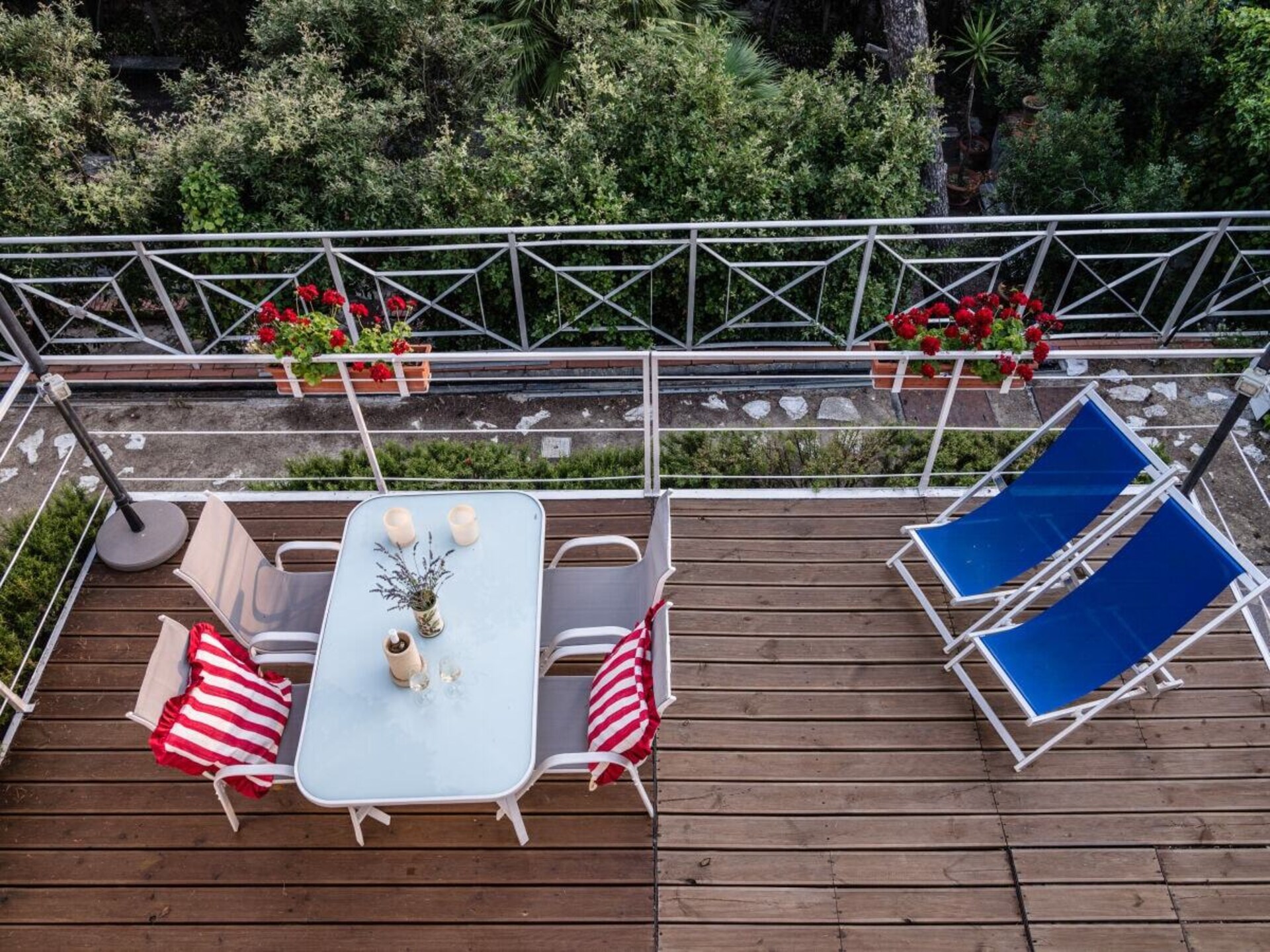 Licht appartement met zeezicht en terras nabij Montenero - foto 9