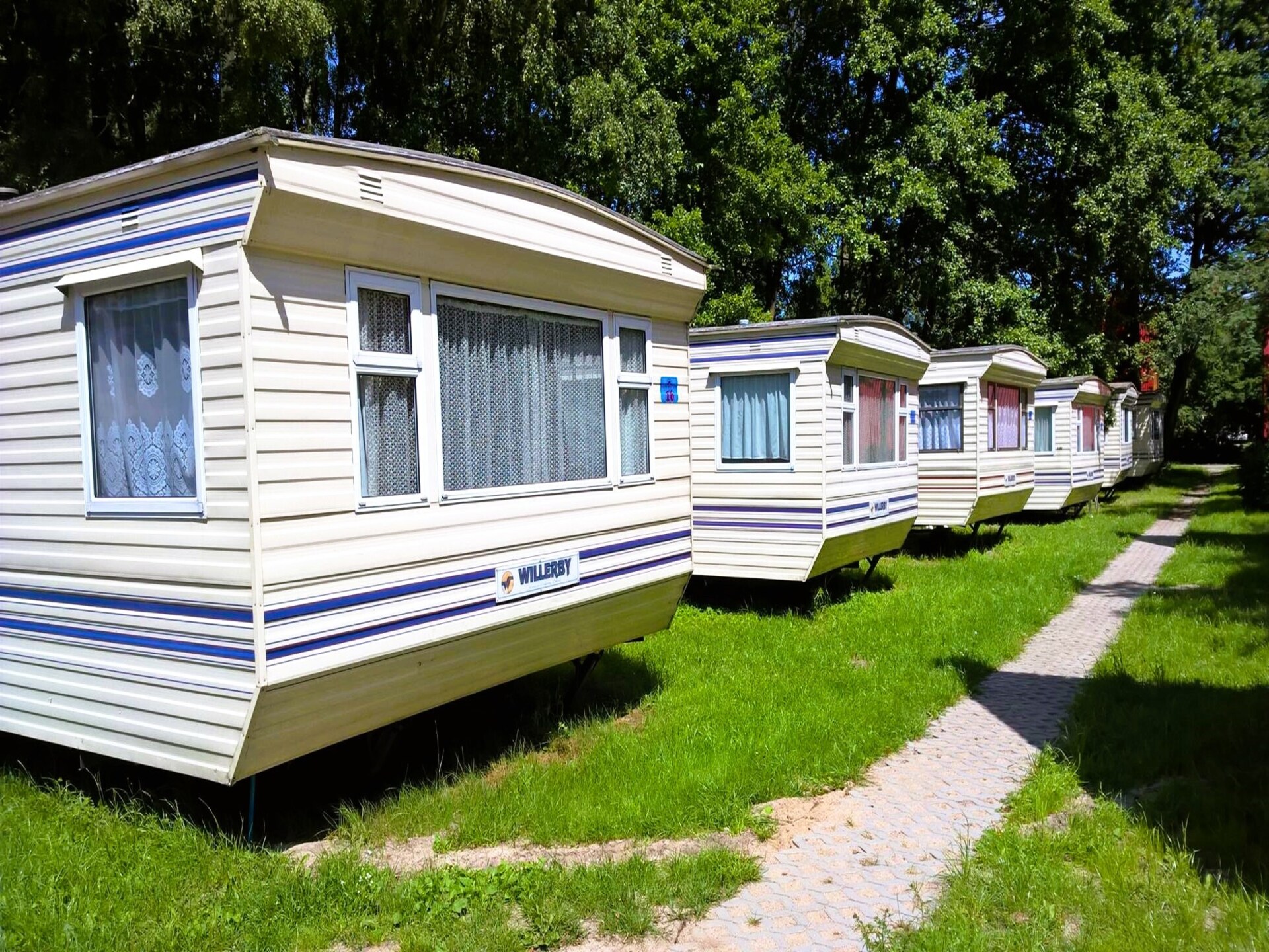 Stacaravan voor 5 personen aan meer en zee in Łazy, Polen - foto 1