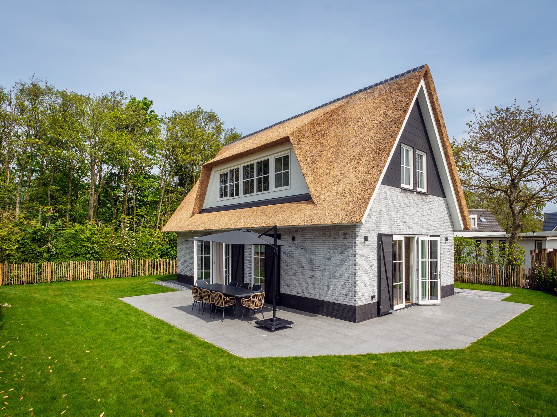 Luxe rietgedekte wellnessvilla voor 8 personen in De Koog, Texel - foto 3