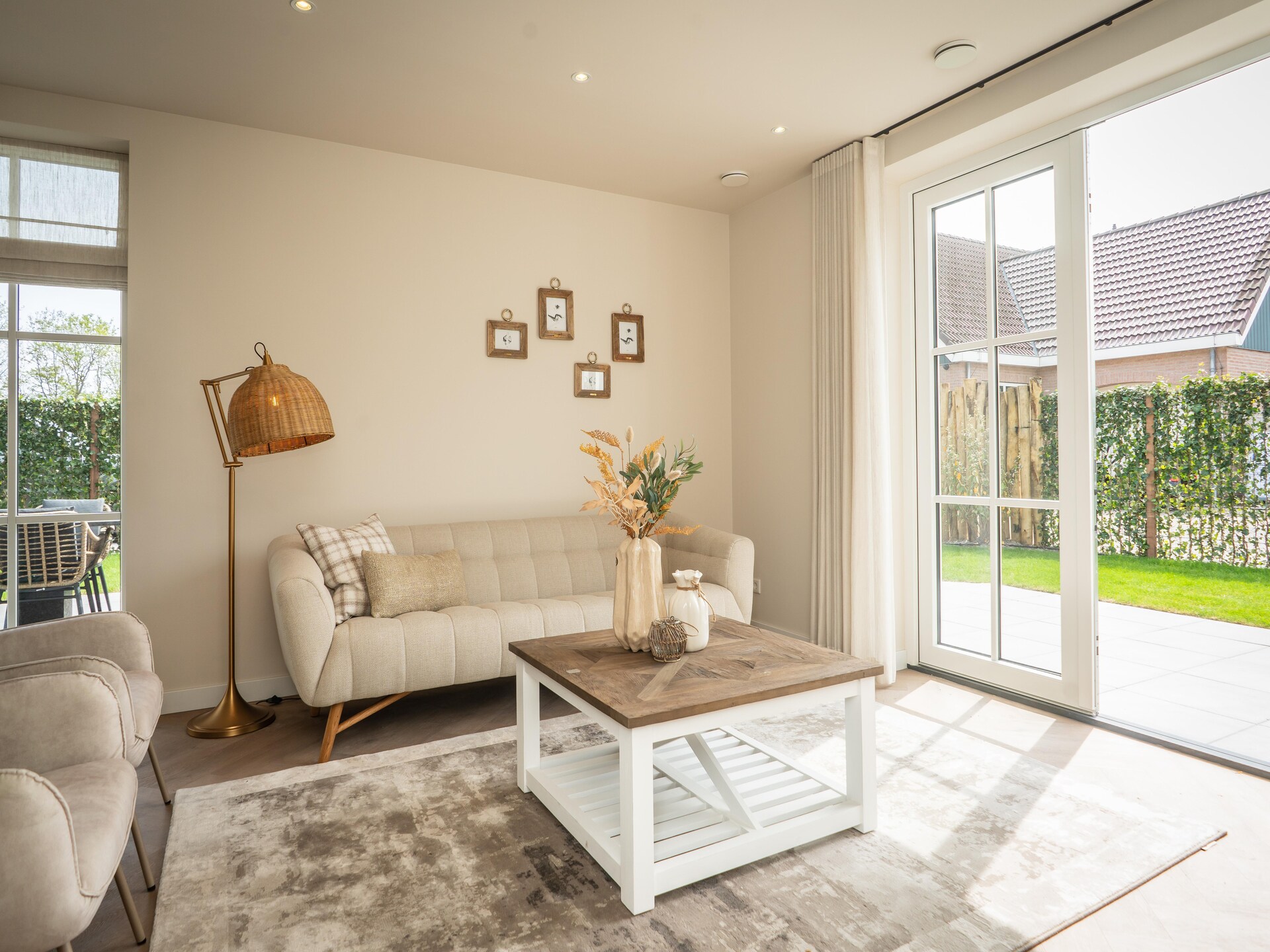 Luxe vrijstaande wellnessvilla met rieten dak nabij strand van Texel - foto 2