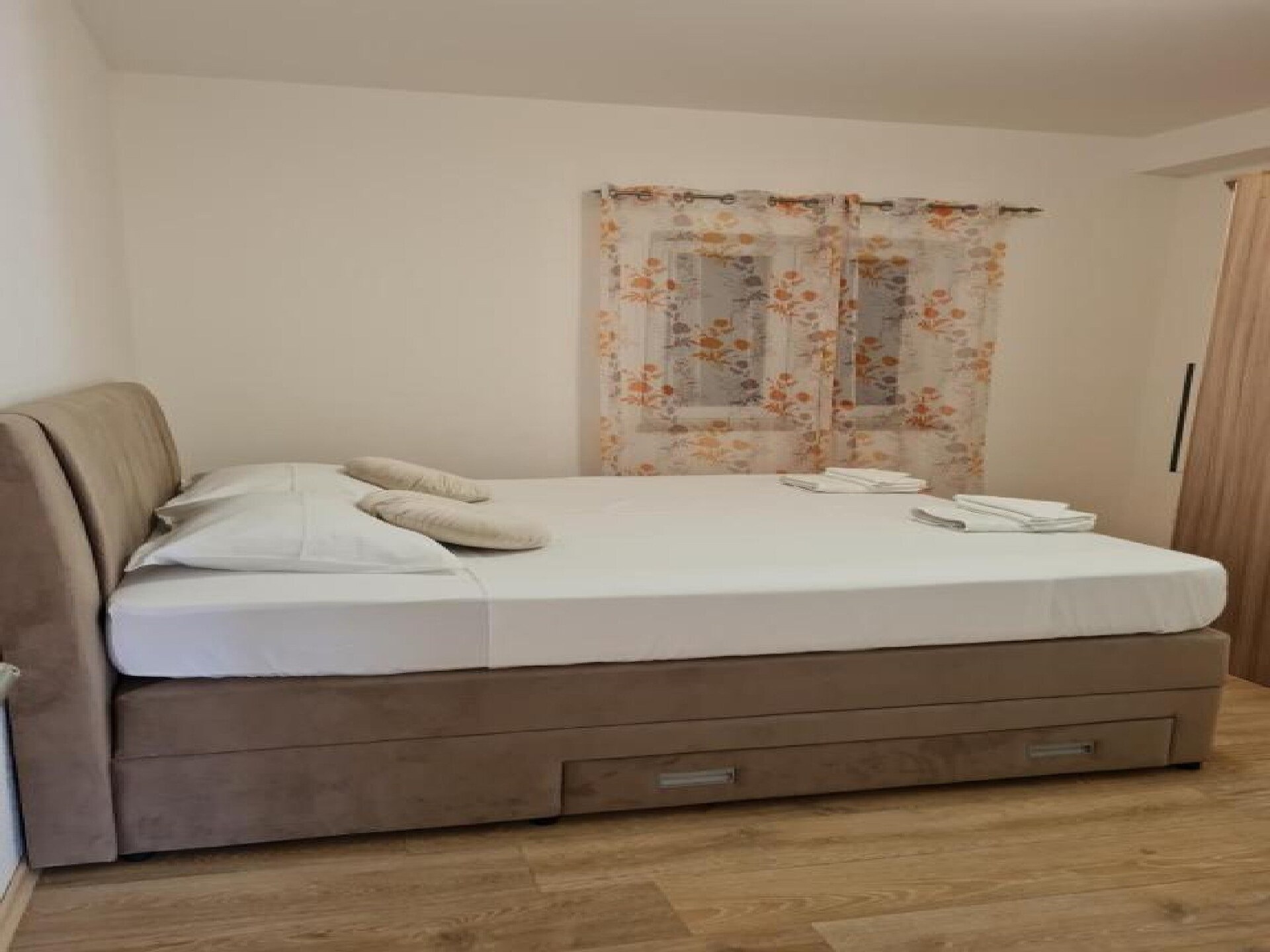 Luxe Appartement Ani met zwembad en jacuzzi op 500m van het strand in Sutivan - foto 14