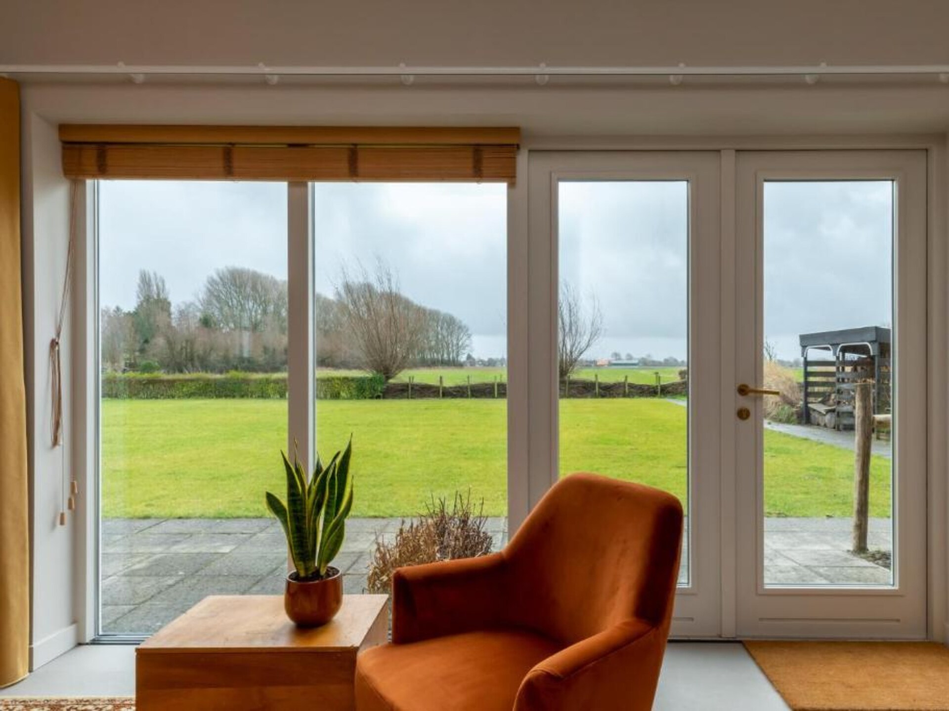 De Kleine Pionier: Modern vakantiehuis met tuin in hartje Grijpskerke - foto 22