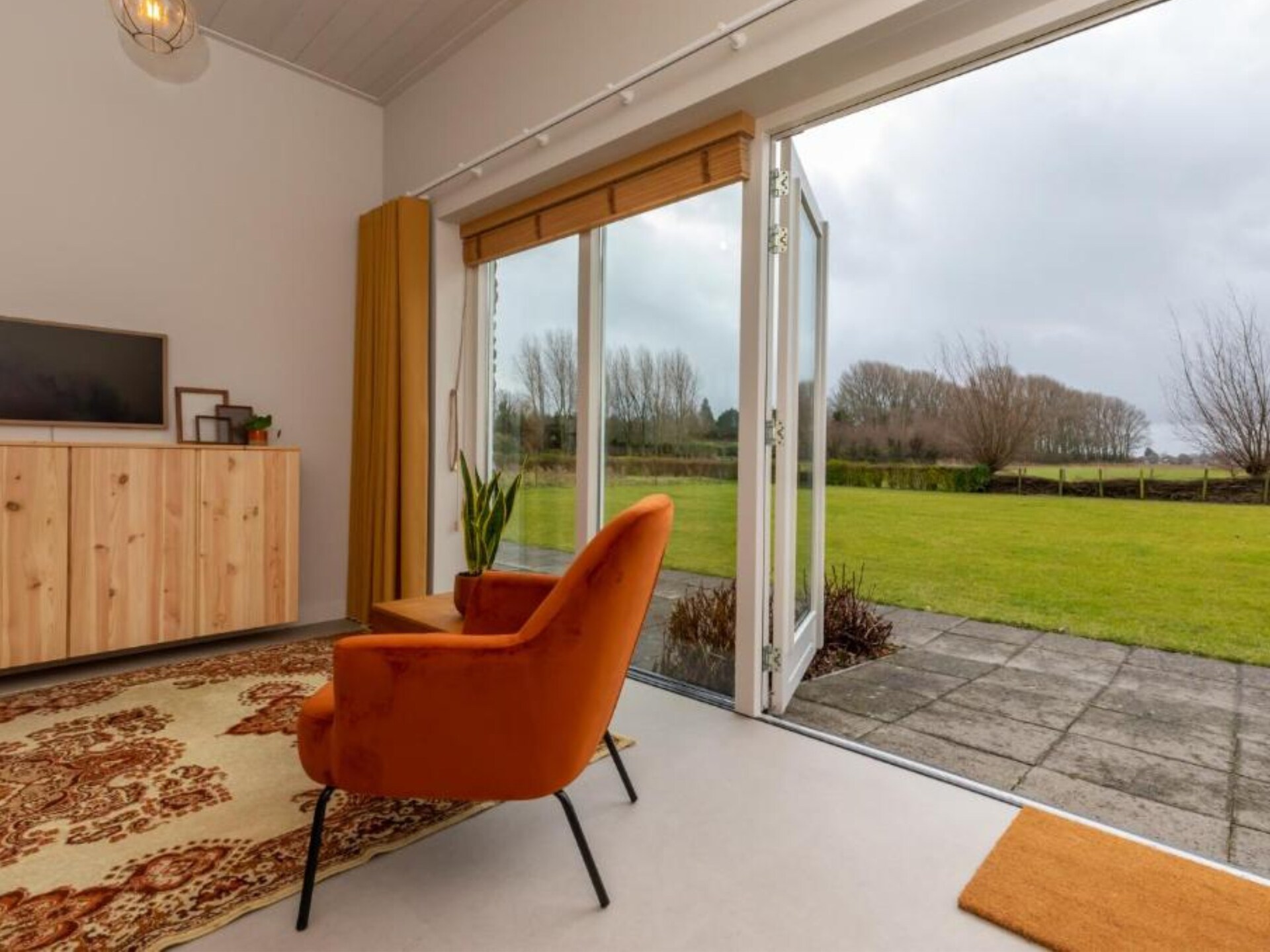 De Kleine Pionier: Modern vakantiehuis met tuin in hartje Grijpskerke - foto 23