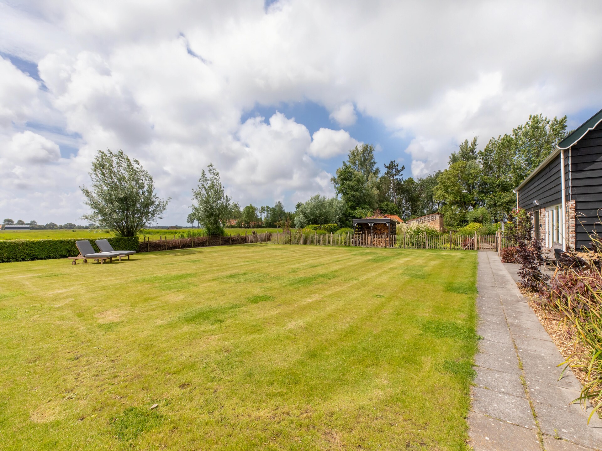 De Kleine Pionier: Modern vakantiehuis met tuin in hartje Grijpskerke - foto 20