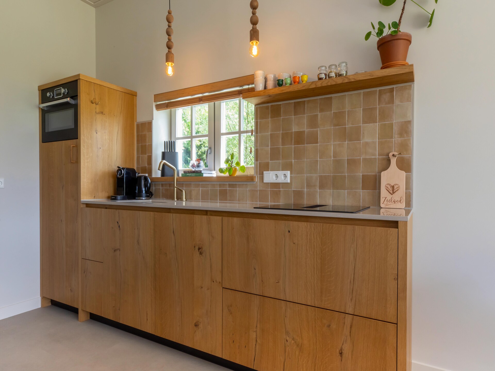 De Kleine Pionier: Modern vakantiehuis met tuin in hartje Grijpskerke - foto 10
