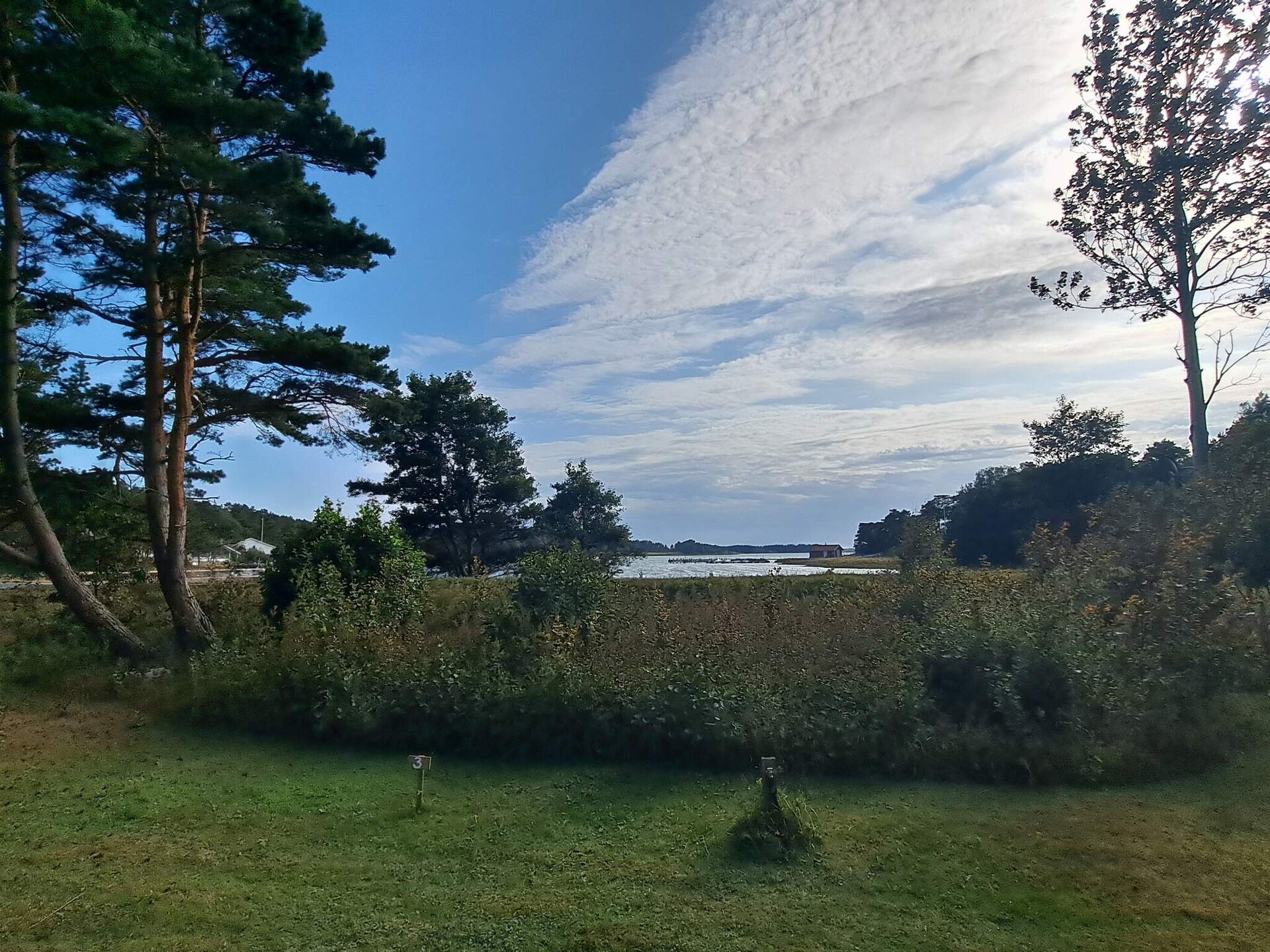Uniek vakantiehuis op Östholmen met eigen steiger en zeezicht - foto 15