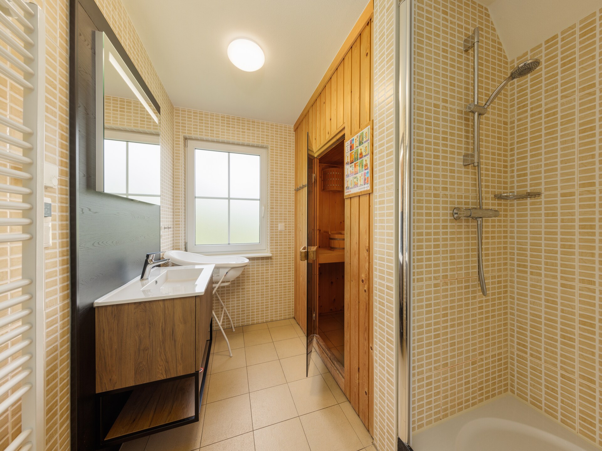 Ruim vakantiehuis voor 8 personen met privésauna nabij kasteel Bentheim - foto 35