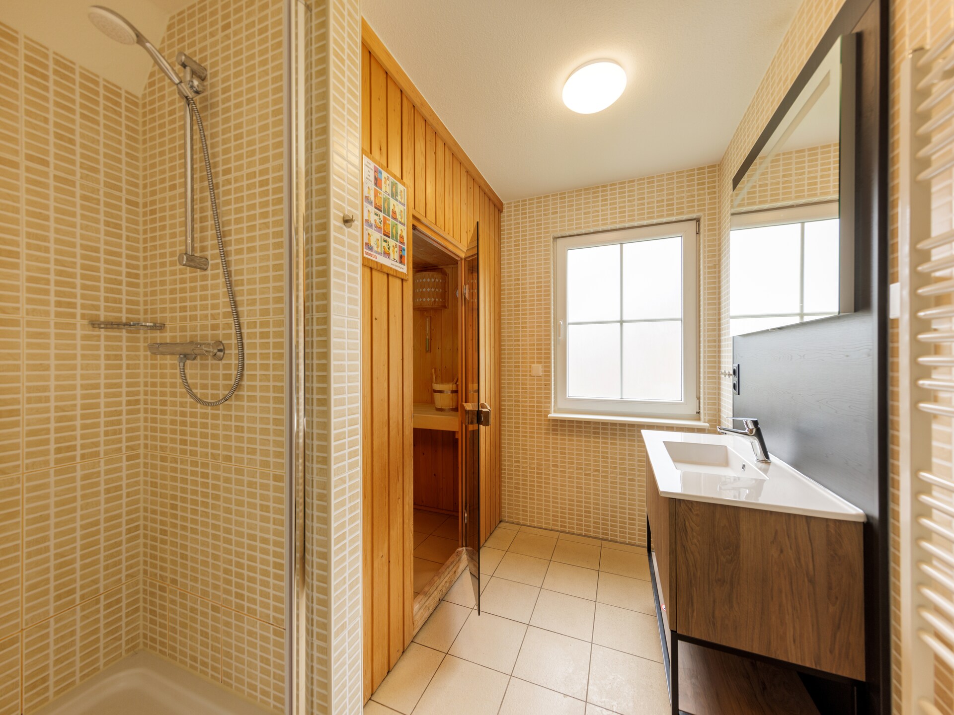 Ruim vakantiehuis in Bad Bentheim met sauna voor 10 personen - foto 17
