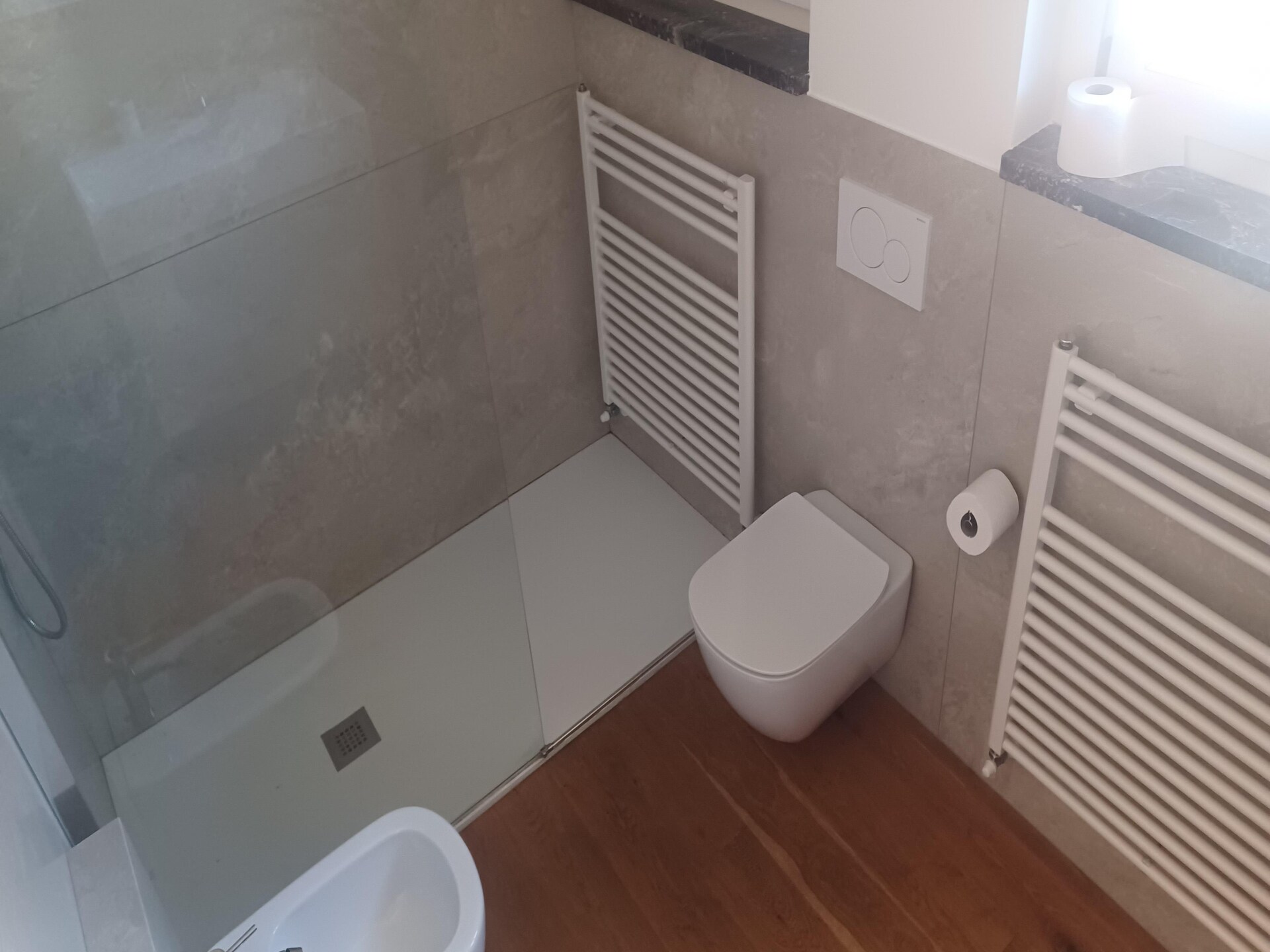 Licht appartement in Pallanza met uitzicht op de Borromeïsche Eilanden - foto 23