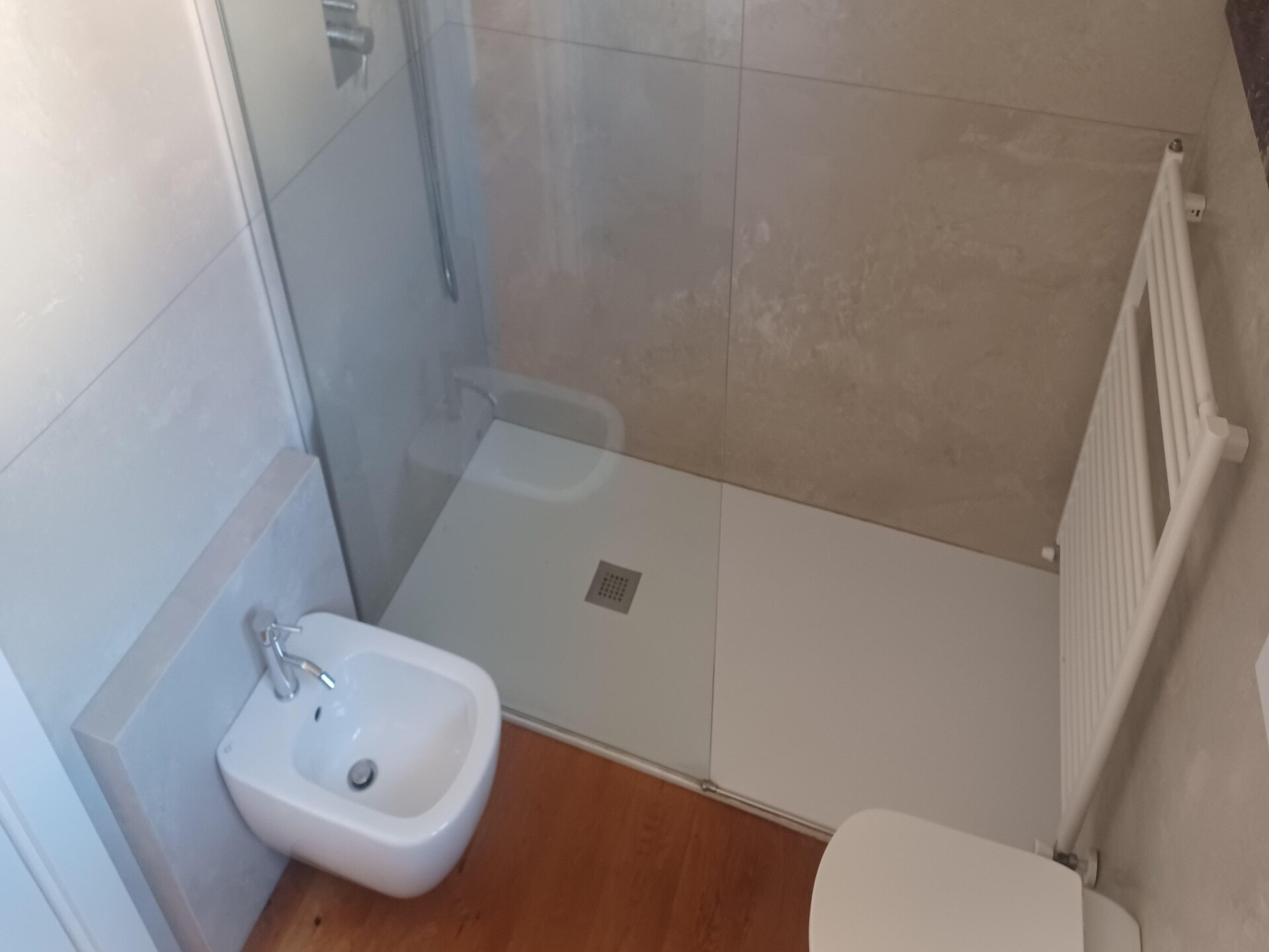 Licht appartement in Pallanza met uitzicht op de Borromeïsche Eilanden - foto 24