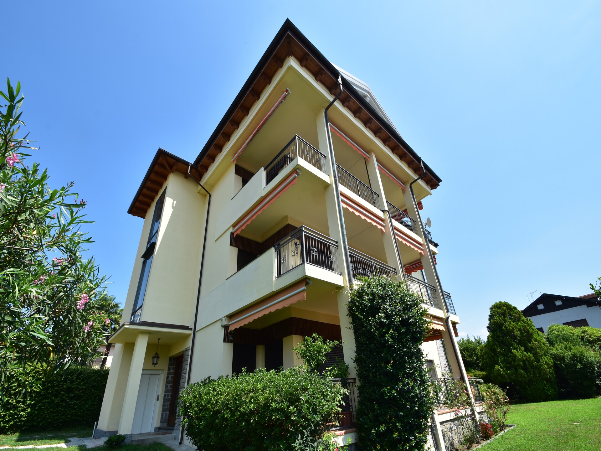 Licht appartement in Pallanza met uitzicht op de Borromeïsche Eilanden - foto 3