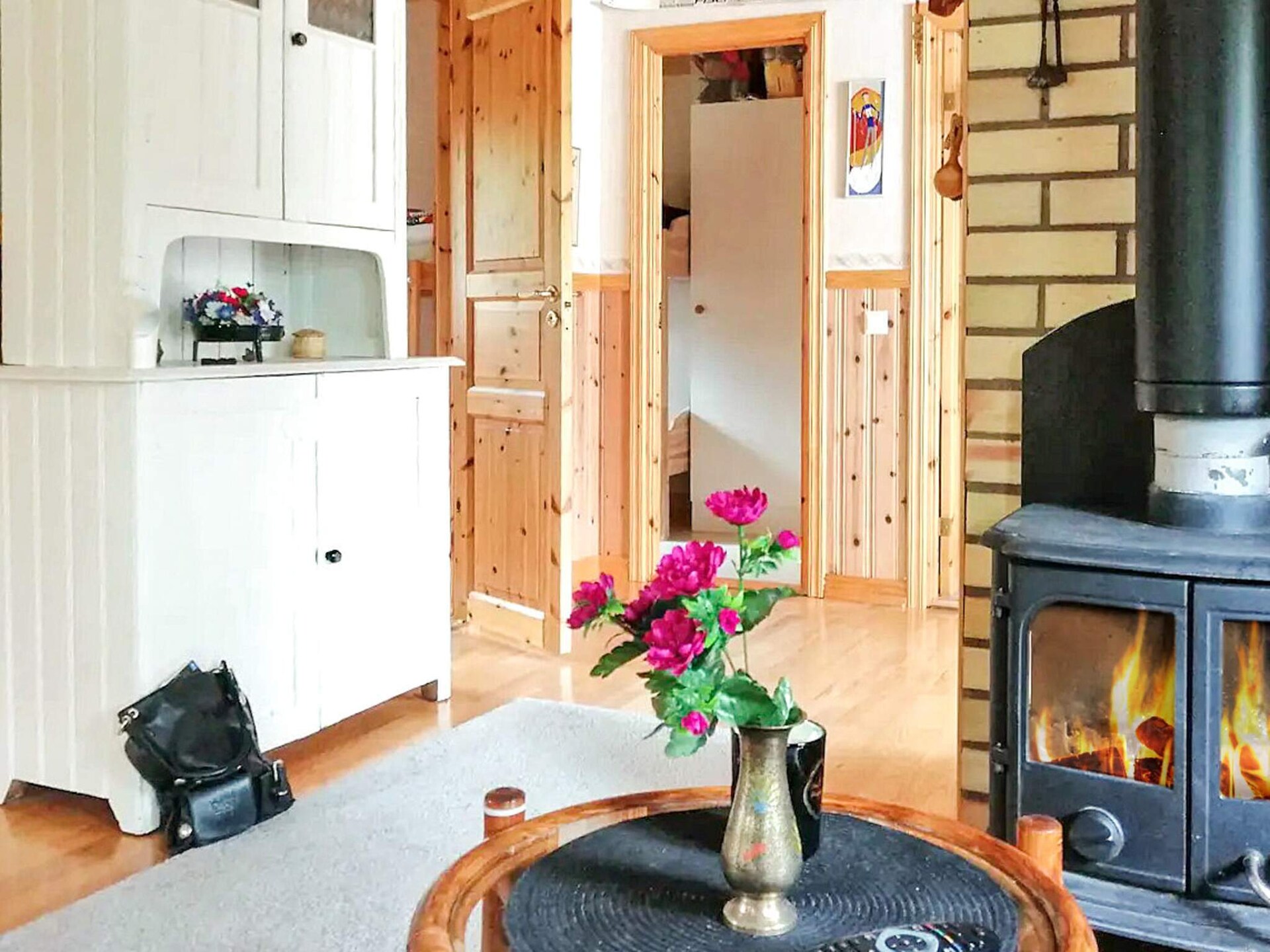 Vrijstaand vakantiehuis in Gräftåvallen met houtkachel en terras - foto 11