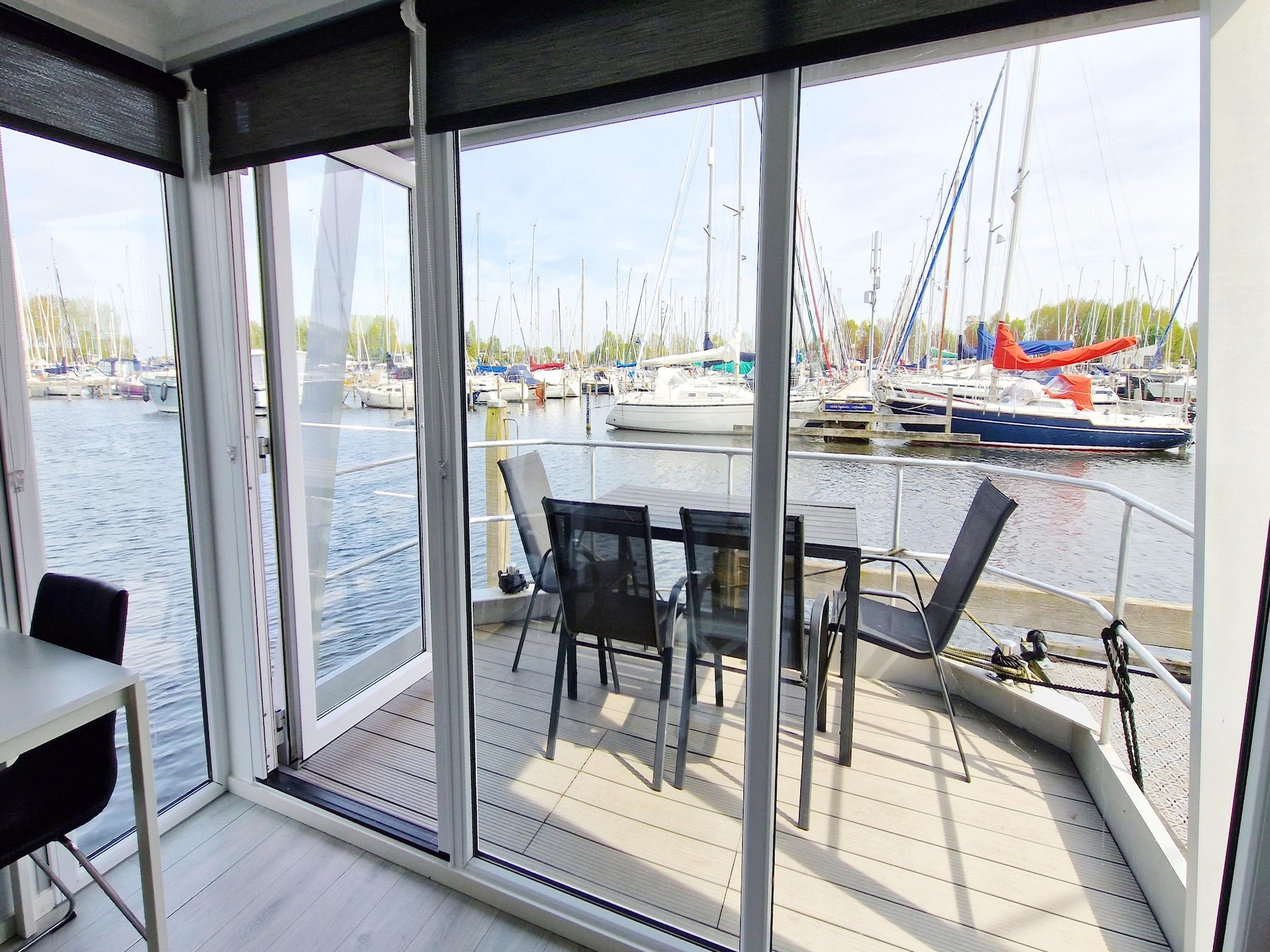 Havenlodges Naarden 1: Charmant verblijf op het water in schilderachtige jachthaven - foto 20
