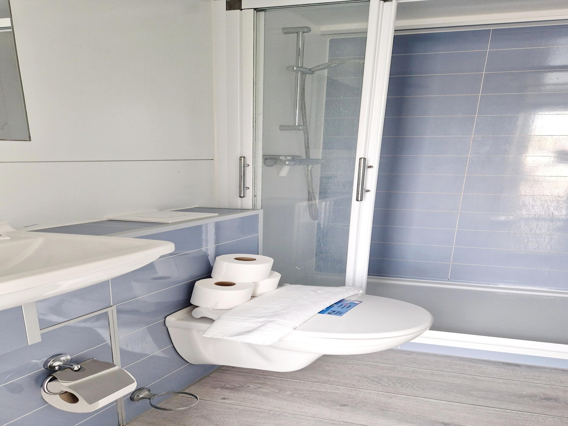 Havenlodges Naarden 1: Charmant verblijf op het water in schilderachtige jachthaven - foto 18