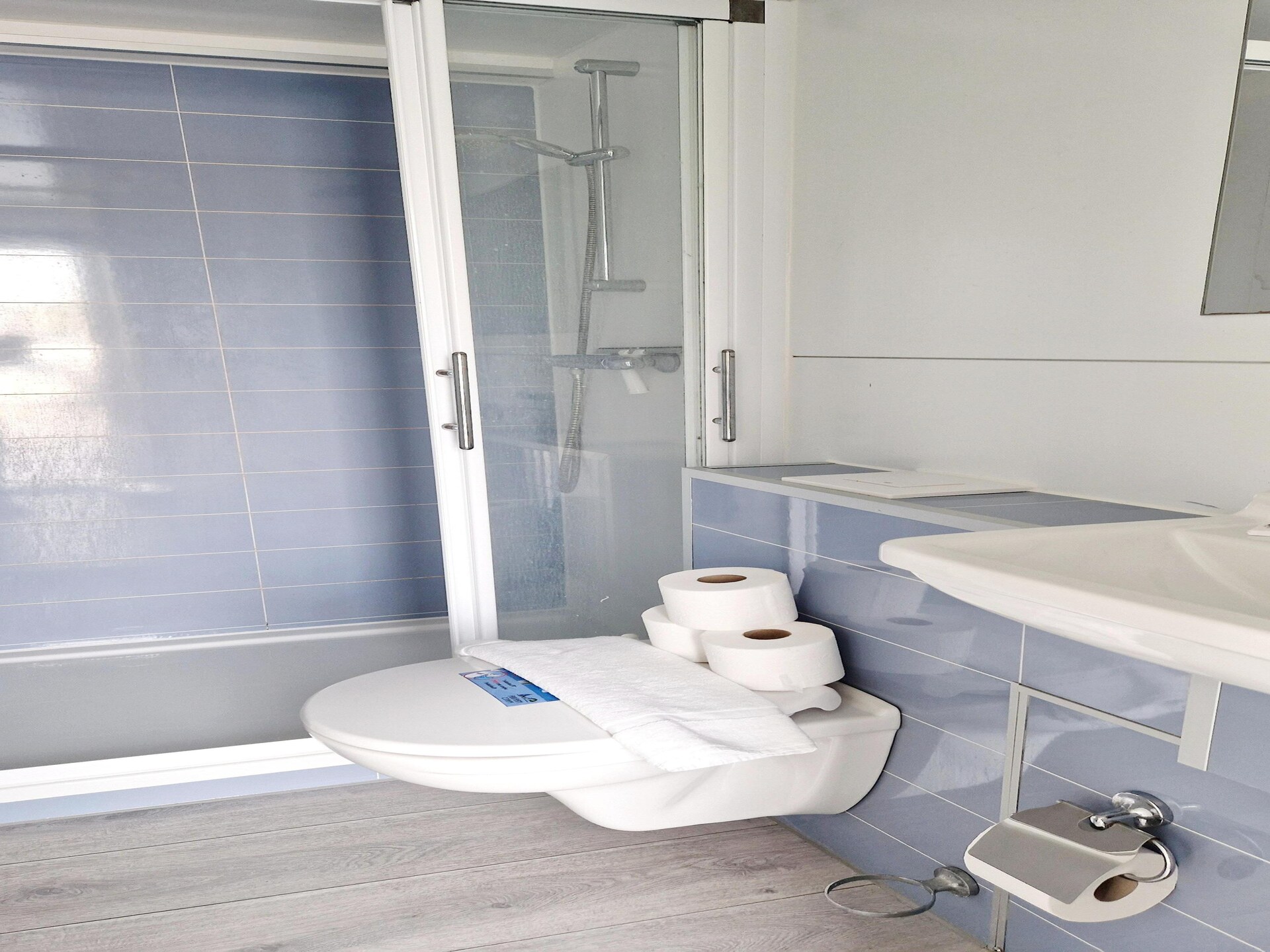 Havenlodges Naarden 1: Charmant verblijf op het water in schilderachtige jachthaven - foto 19