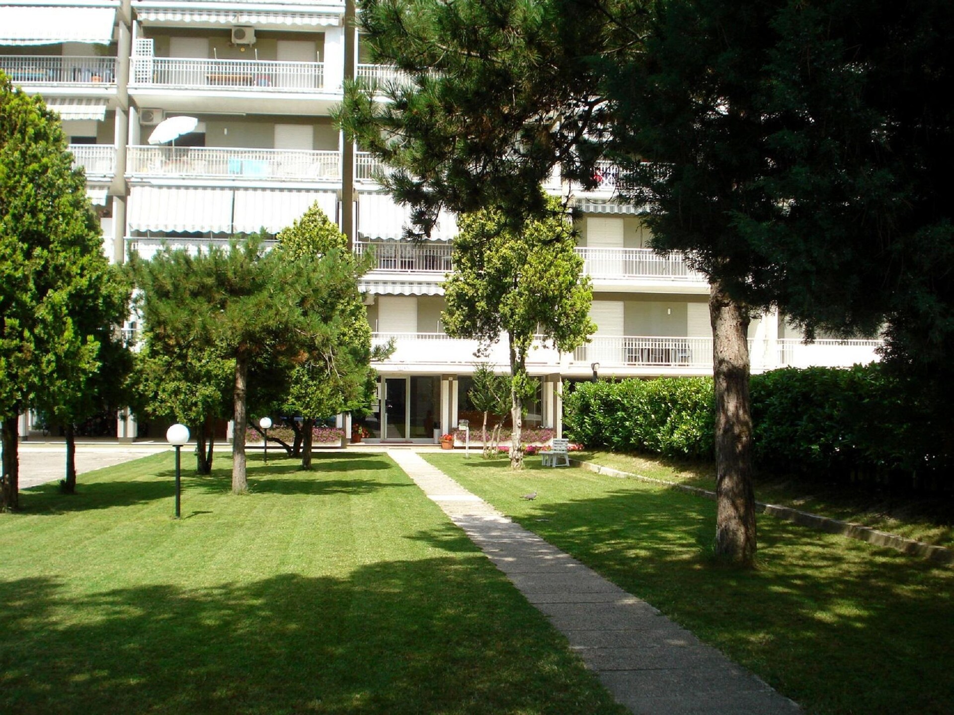 Zonnig appartement op 250m van strand met zwembad en terras in Porto Santa Margherita - foto 9