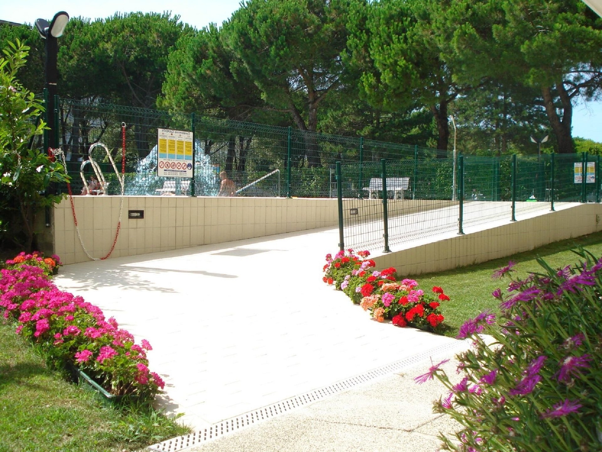 Zonnig appartement op 250m van strand met zwembad en terras in Porto Santa Margherita - foto 18