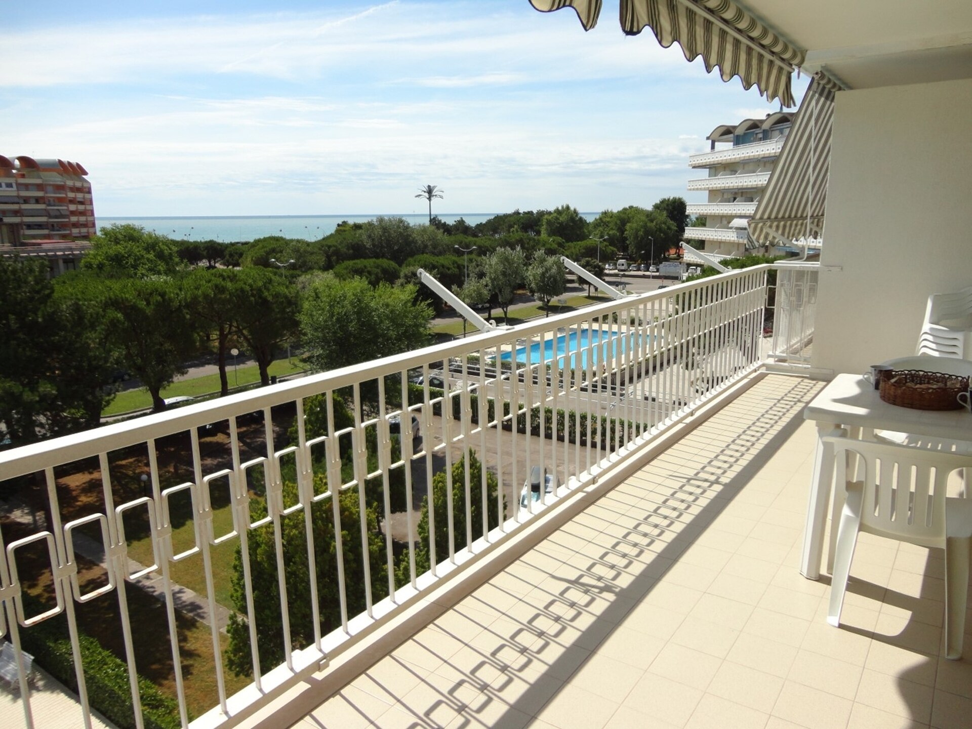Zonnig appartement op 250m van strand met zwembad en terras in Porto Santa Margherita - foto 27