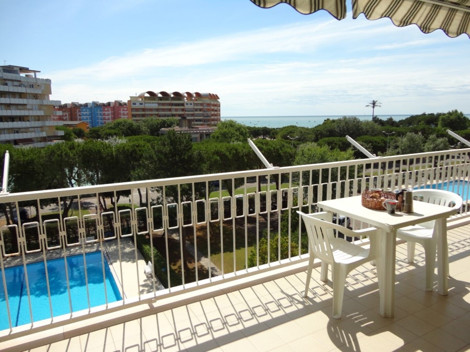 Zonnig appartement op 250m van strand met zwembad en terras in Porto Santa Margherita - foto 6