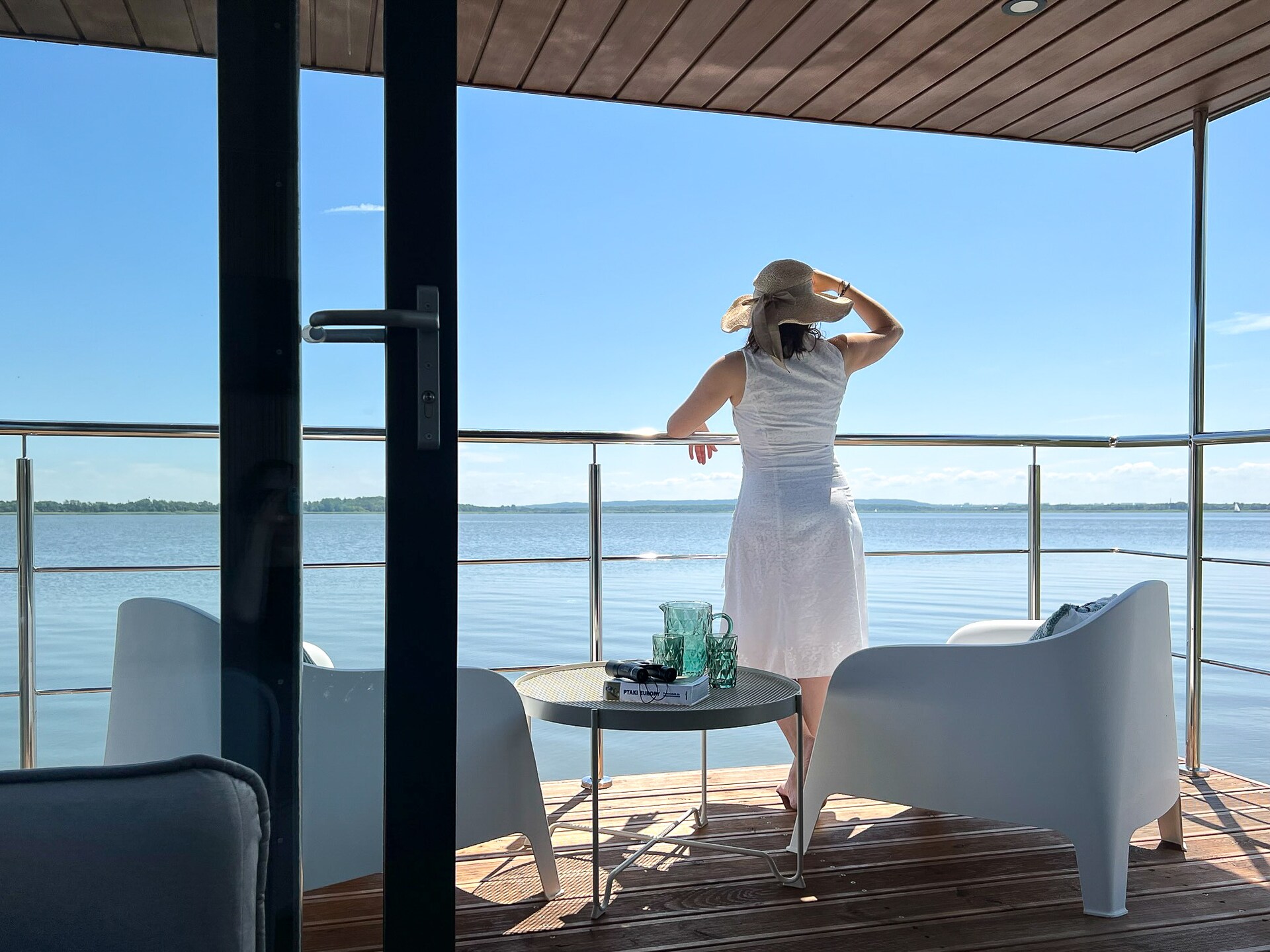 Op 300 m van zee: Unieke woonboot voor 5 personen in Łazy - foto 25