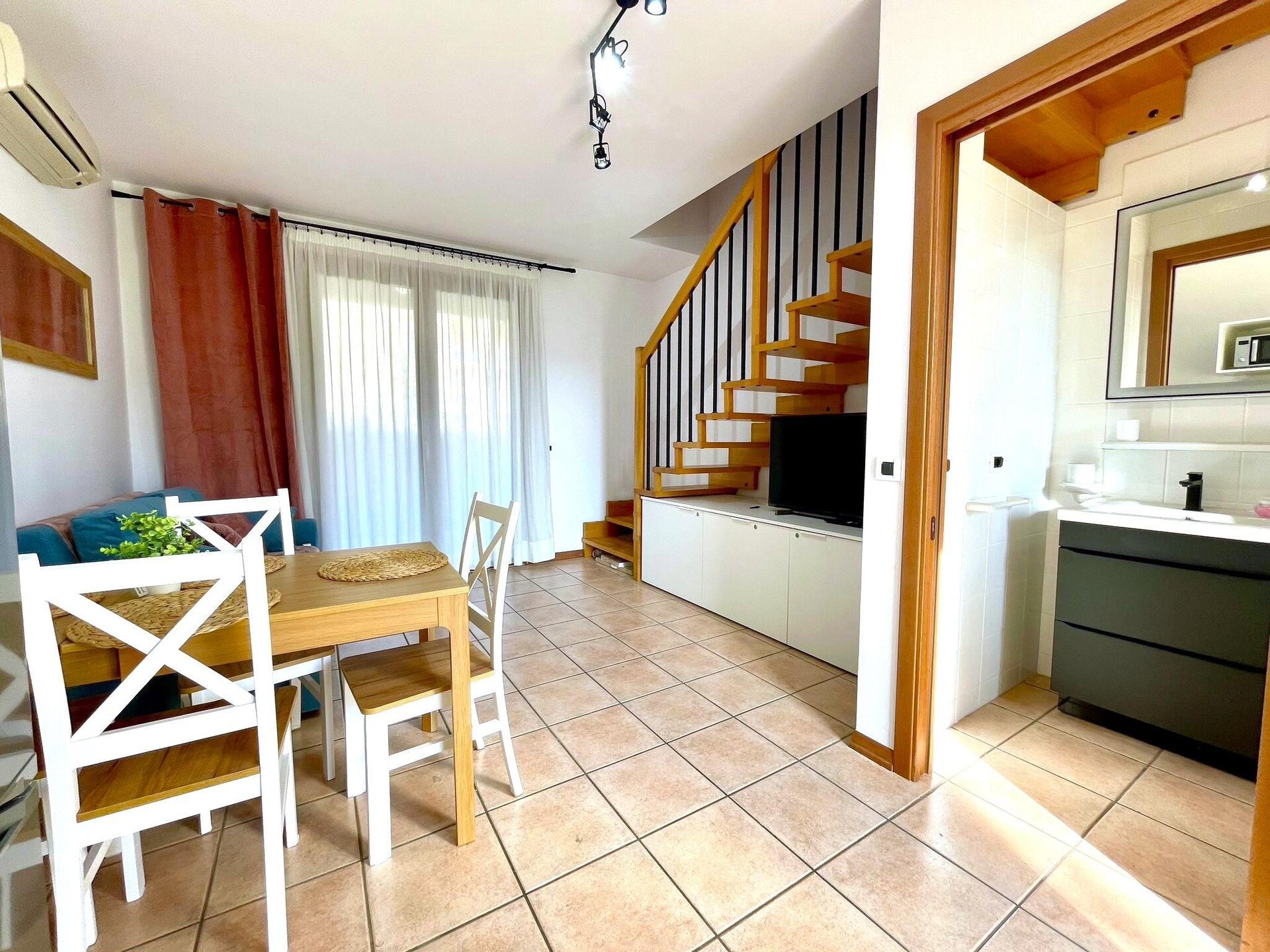 Zonnig appartement met zwembad in Caorle, vlakbij zee en strand - foto 6