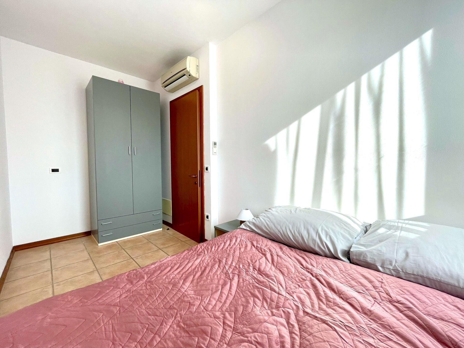 Zonnig appartement met zwembad in Caorle, vlakbij zee en strand - foto 12