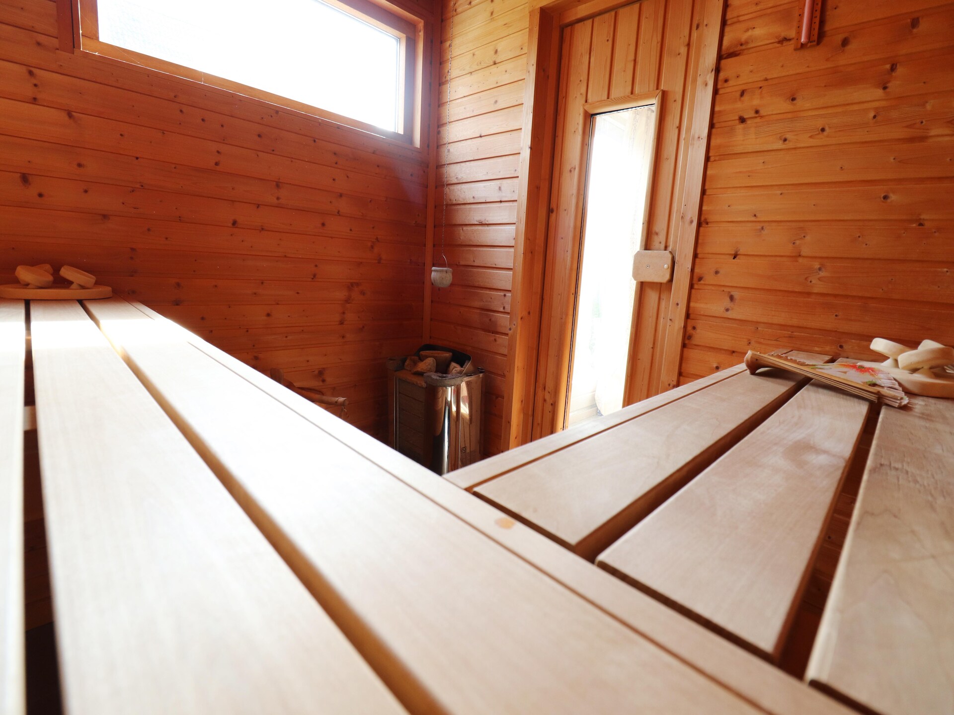 Modern vakantiehuis met sauna en zwembad in watersportdorp Grou - foto 30