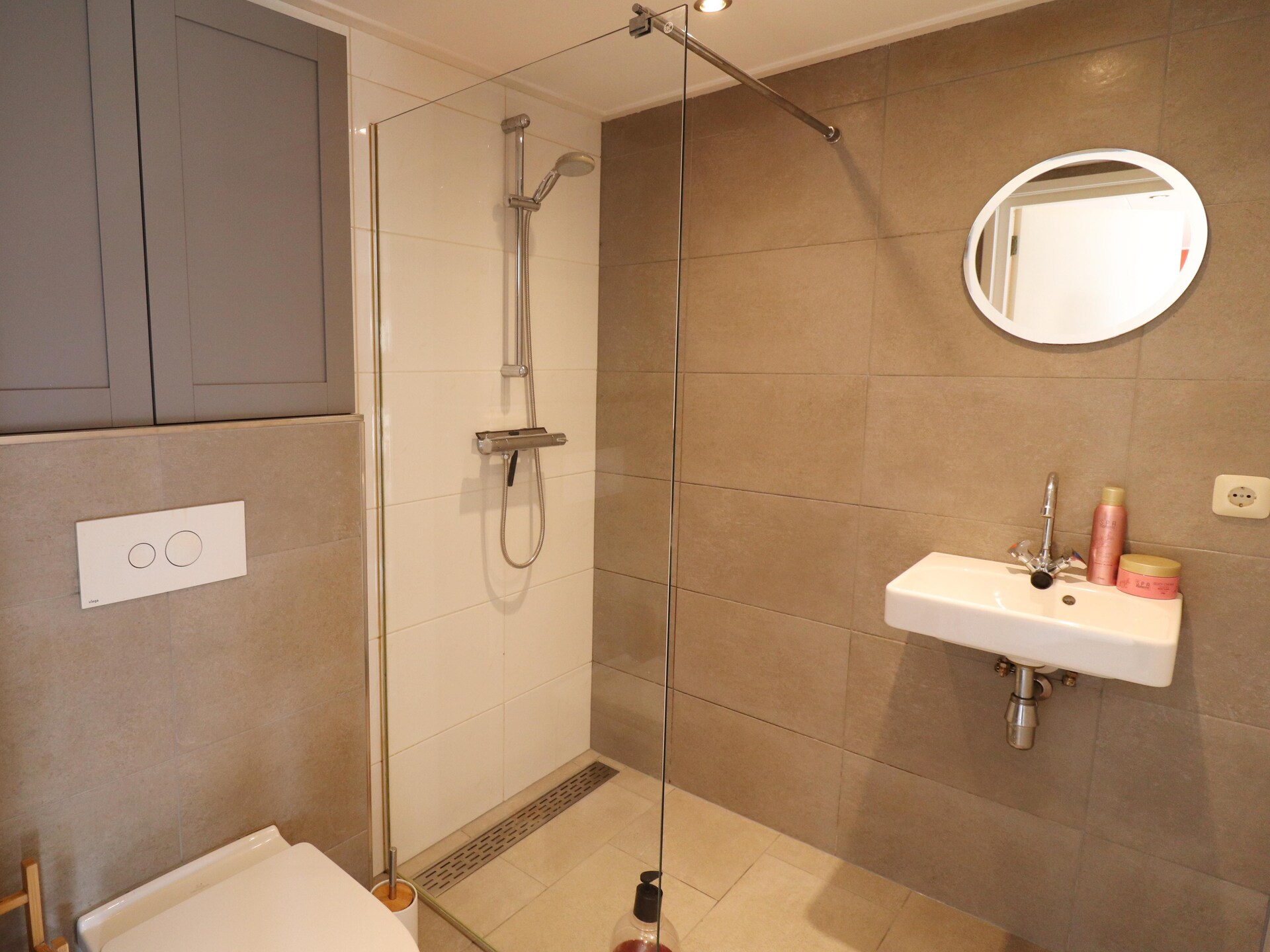 Modern vakantiehuis met sauna en zwembad in watersportdorp Grou - foto 31