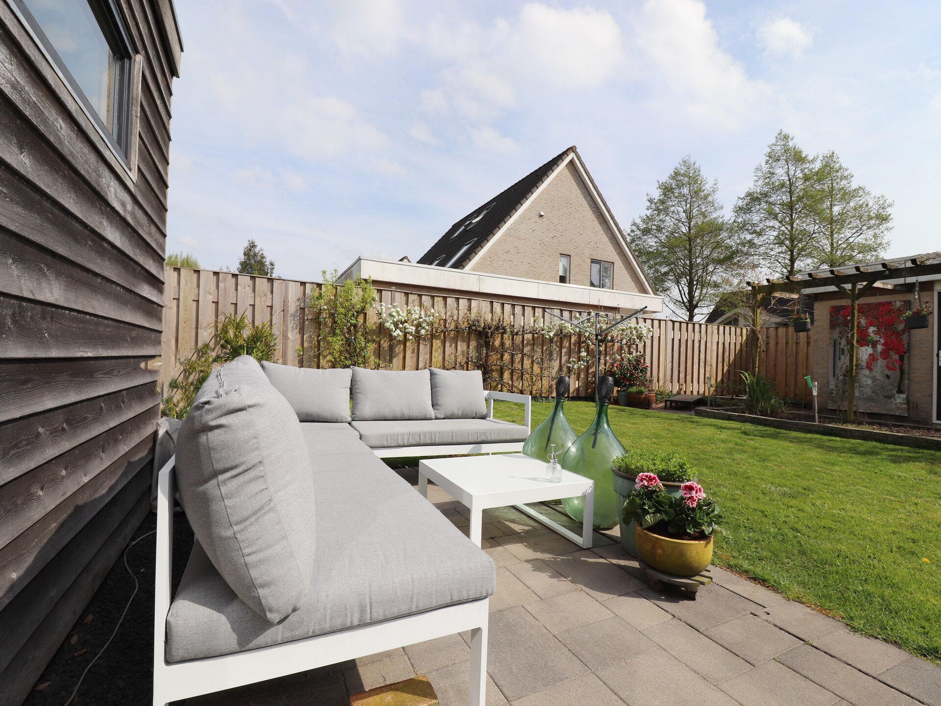 Modern vakantiehuis met sauna en zwembad in watersportdorp Grou - foto 4