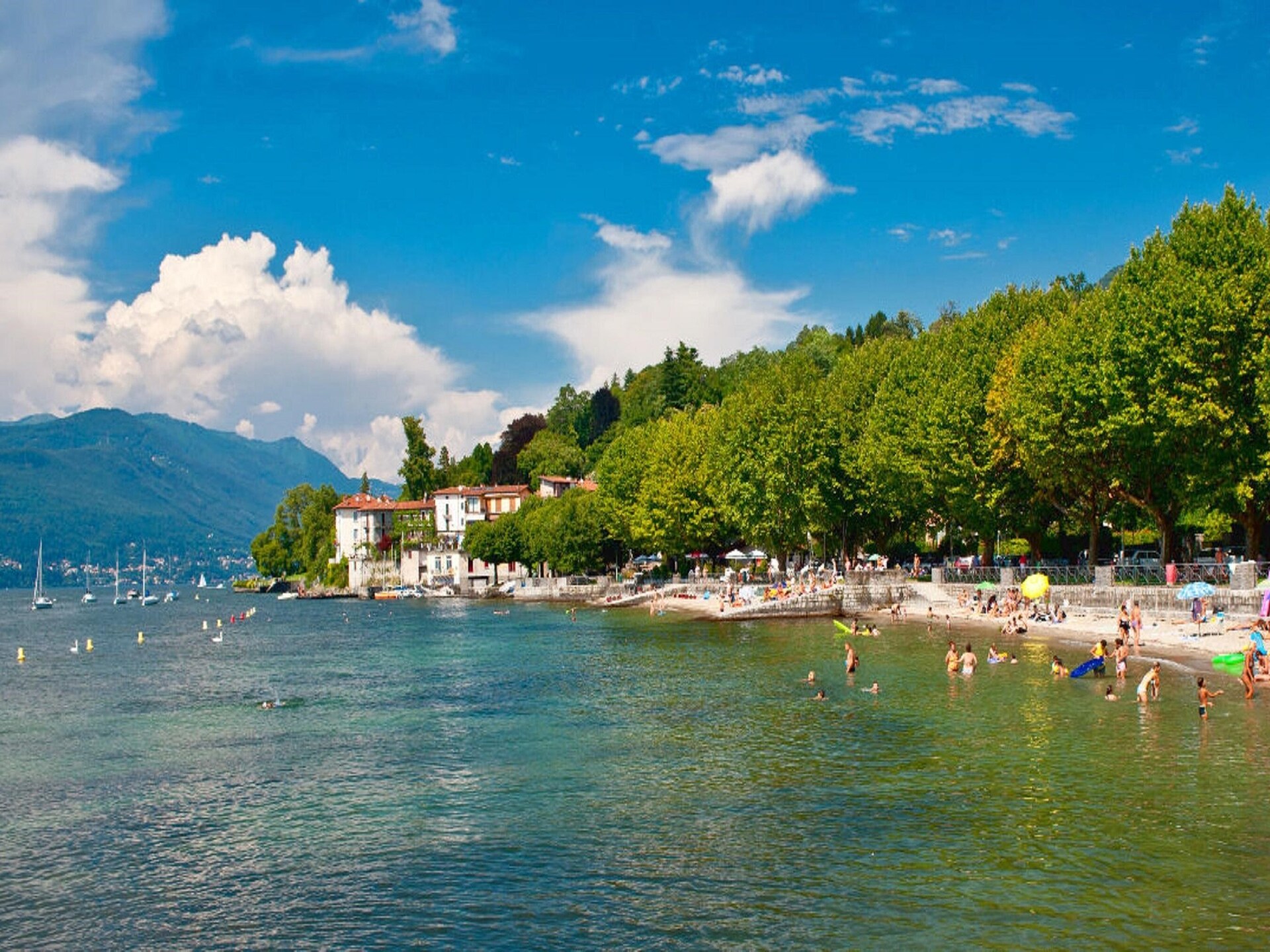 Ruim vakantiehuis voor 6 in Montegrino Valtravaglia met zwembad - foto 7