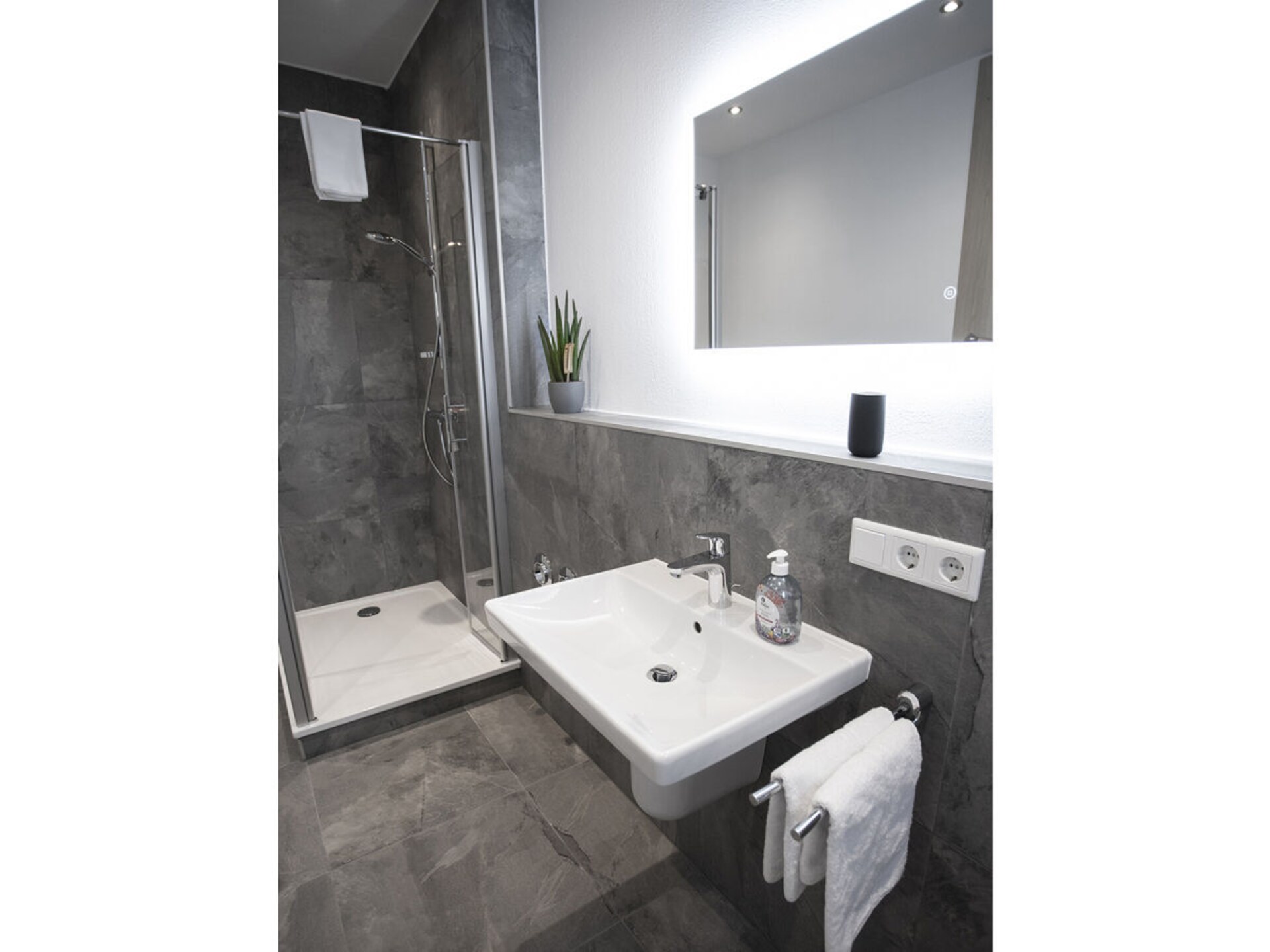 Stijlvol appartement aan de voet van de Briloner berg, vlakbij de skipiste - foto 15