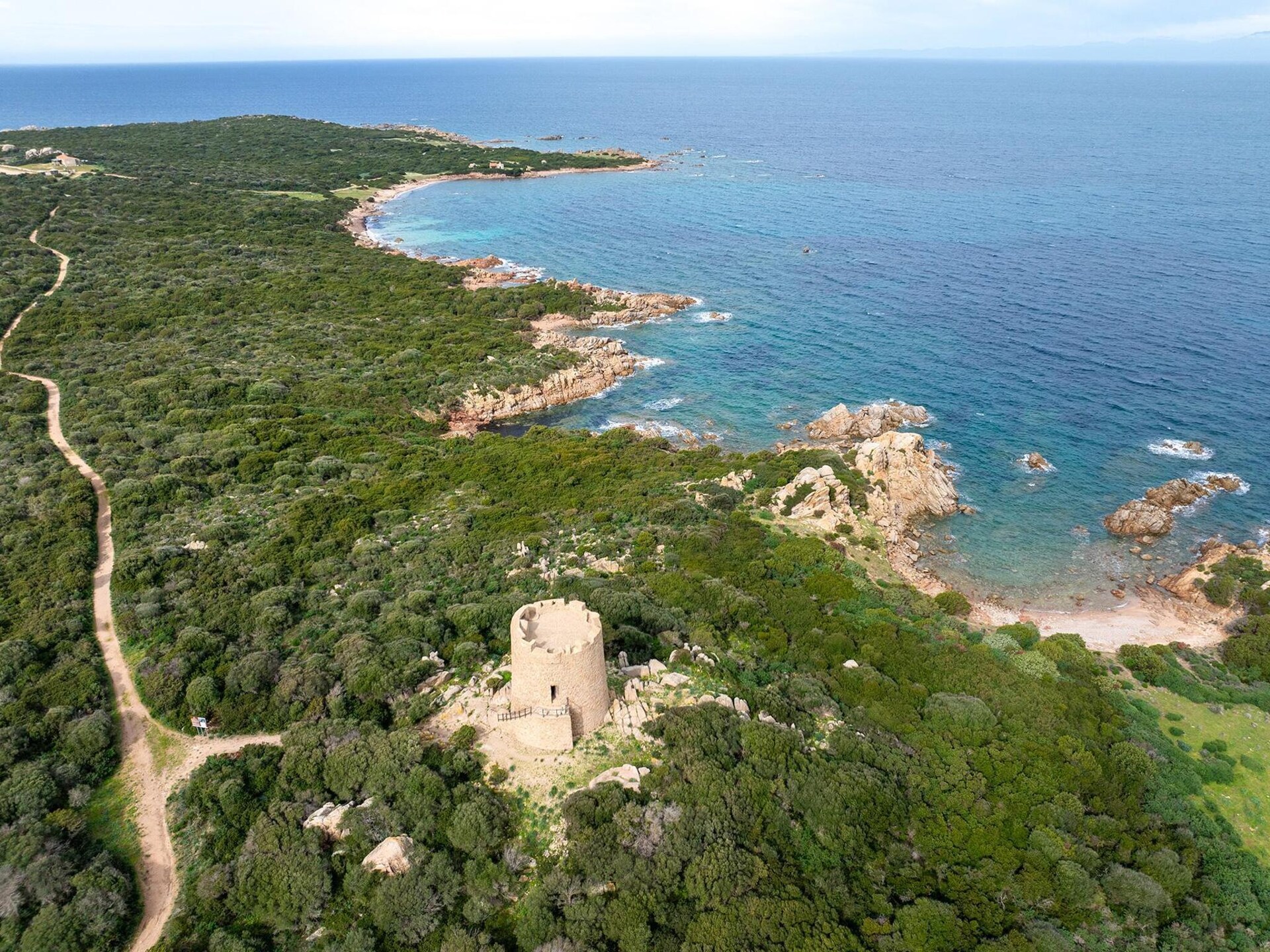 Vrijstaand vakantiehuis voor 4 bij strand Vignola Mare, Sardinië - foto 38