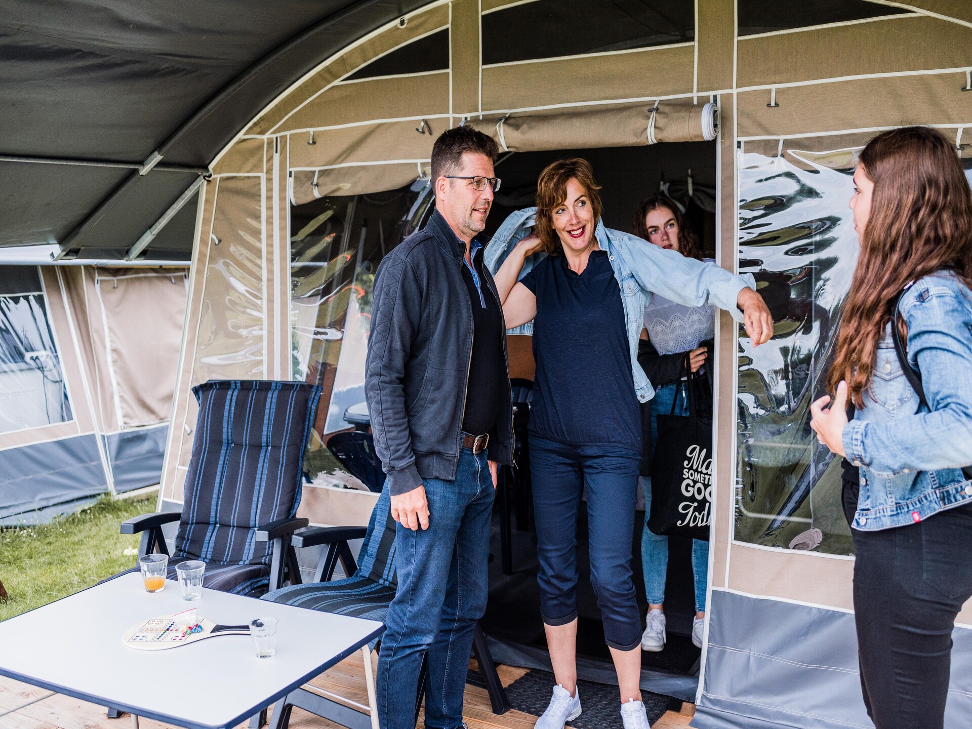 Vrijstaande tentlodge aan de Sûre in Ingeldorf voor 5 personen - foto 25