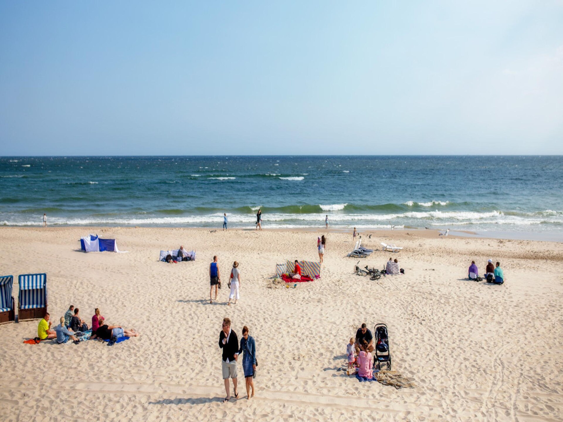 Op 500 m van het strand: Comfortabel appartement in centrum Mrzeżyno - foto 25