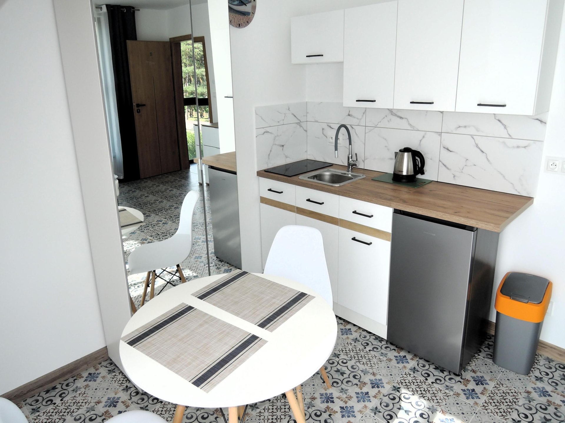 Op 500 m van het strand: Comfortabel appartement in centrum Mrzeżyno - foto 2