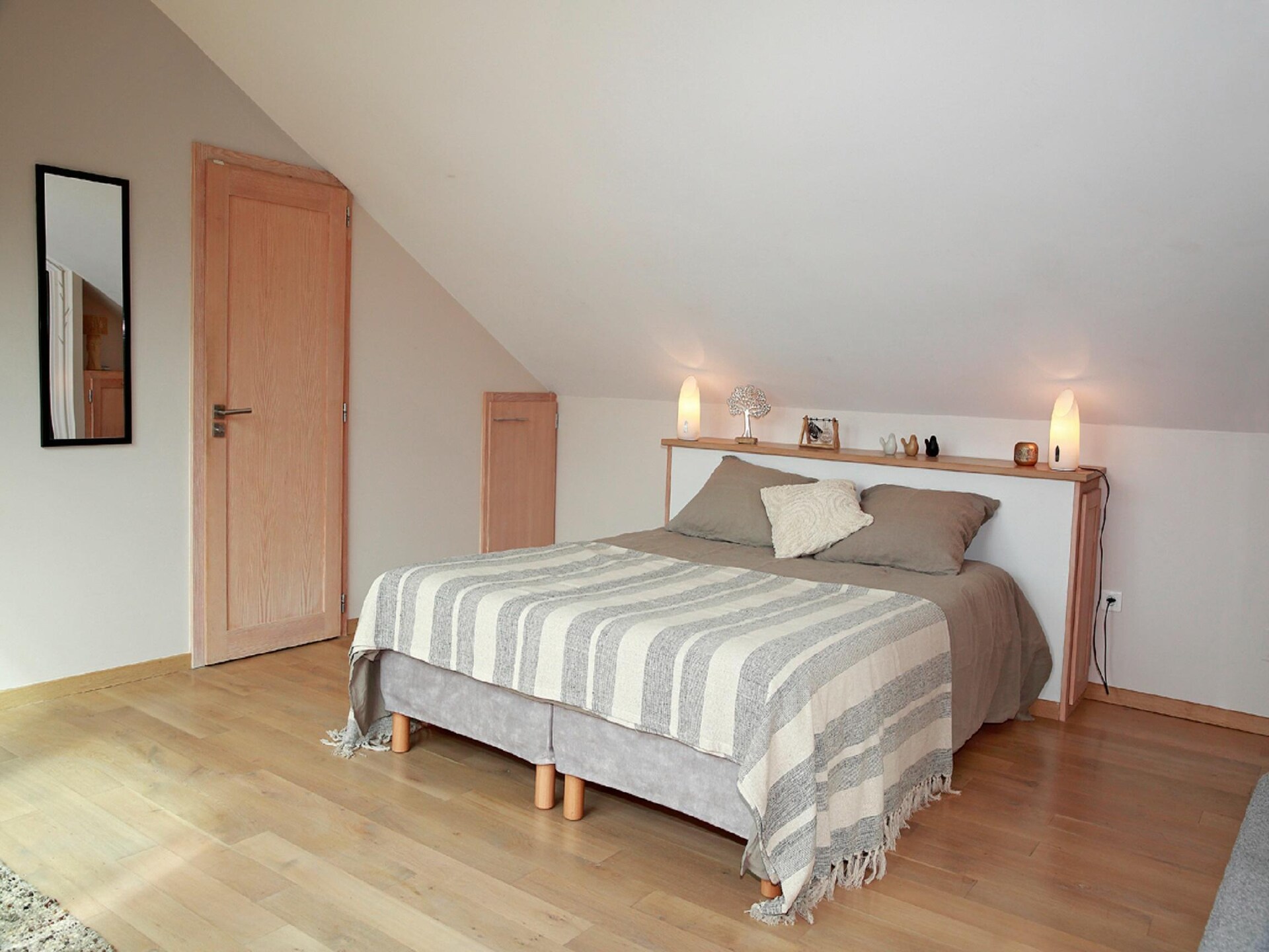 Eco gîte aan een serene vijver bij Saint-Quirin, privé en uniek - foto 3