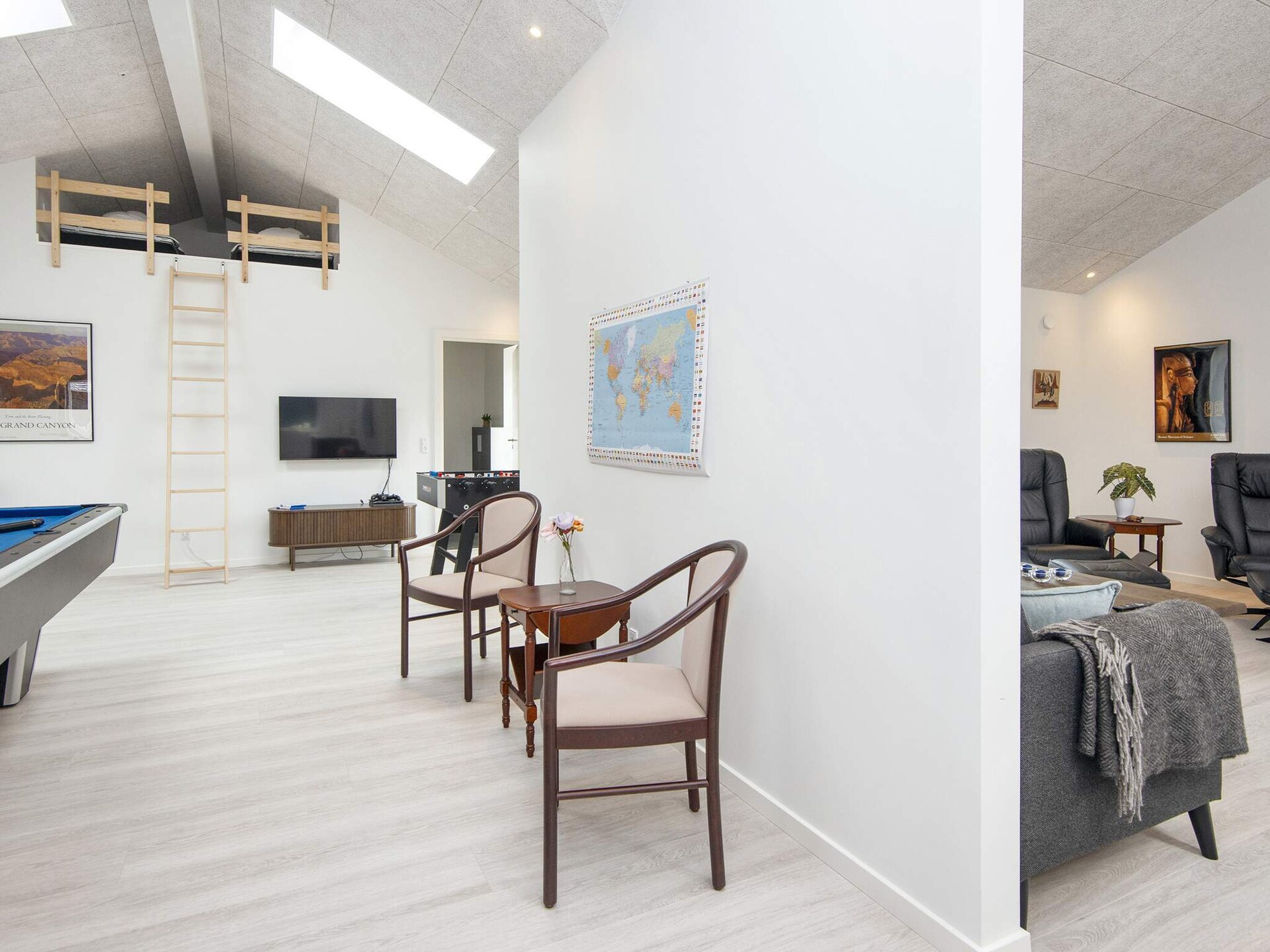 Nieuw vakantiehuis in Ansager met whirlpool, gameroom en gratis zwembadtoegang voor 14 personen - foto 25