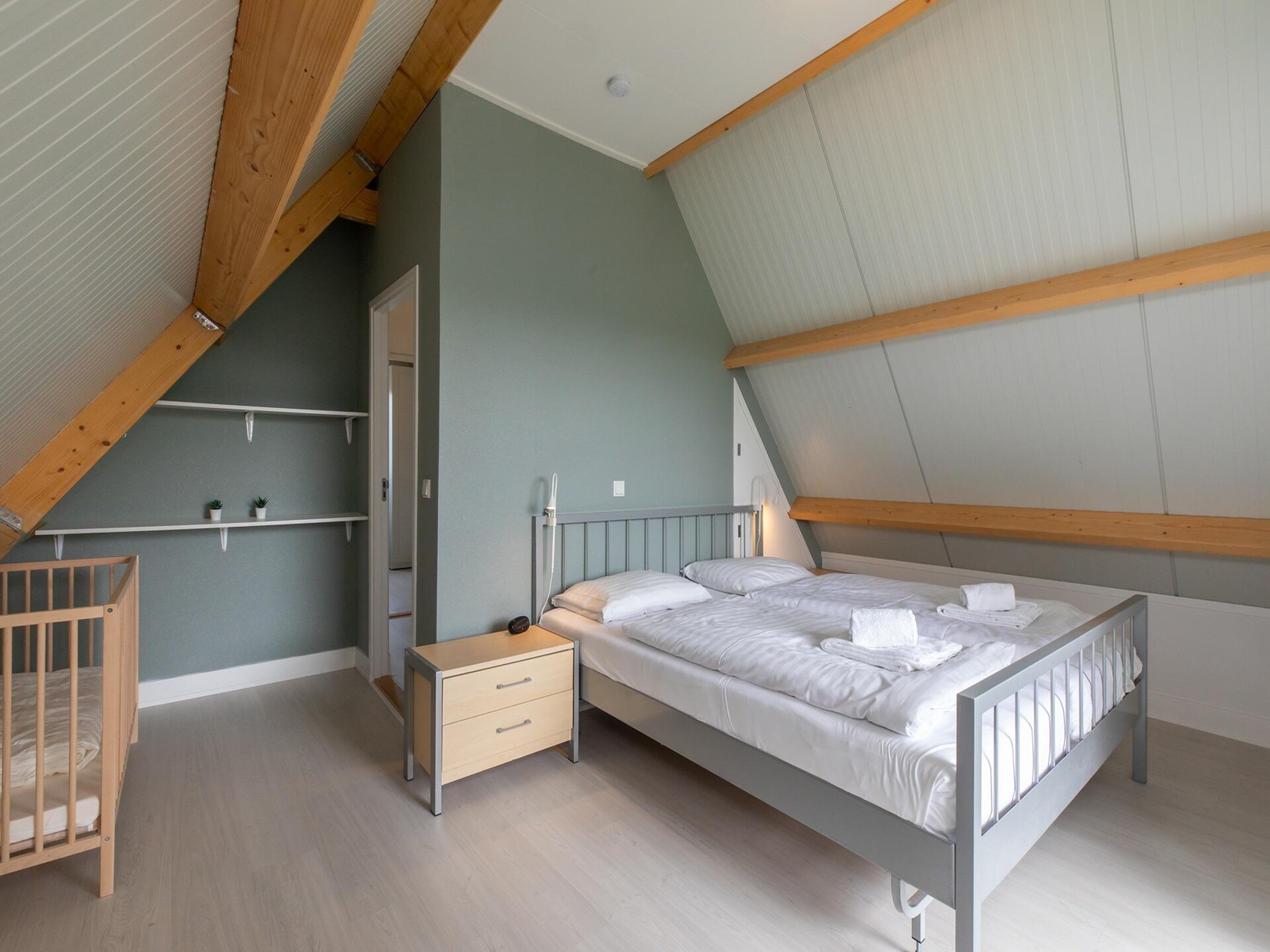 Vrijstaand vakantiehuis Horizon 14 in hartje Renesse, 1,7 km van strand - foto 3