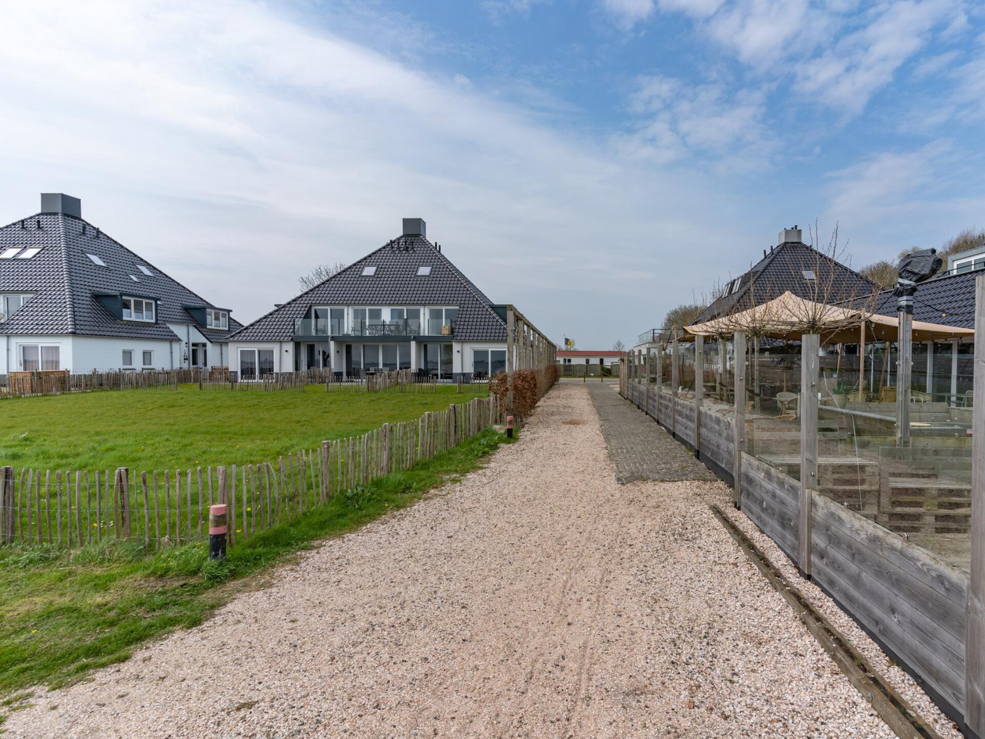 Havenzicht: Luxe vakantiehuis aan het water met privésteiger in Sneek - foto 10