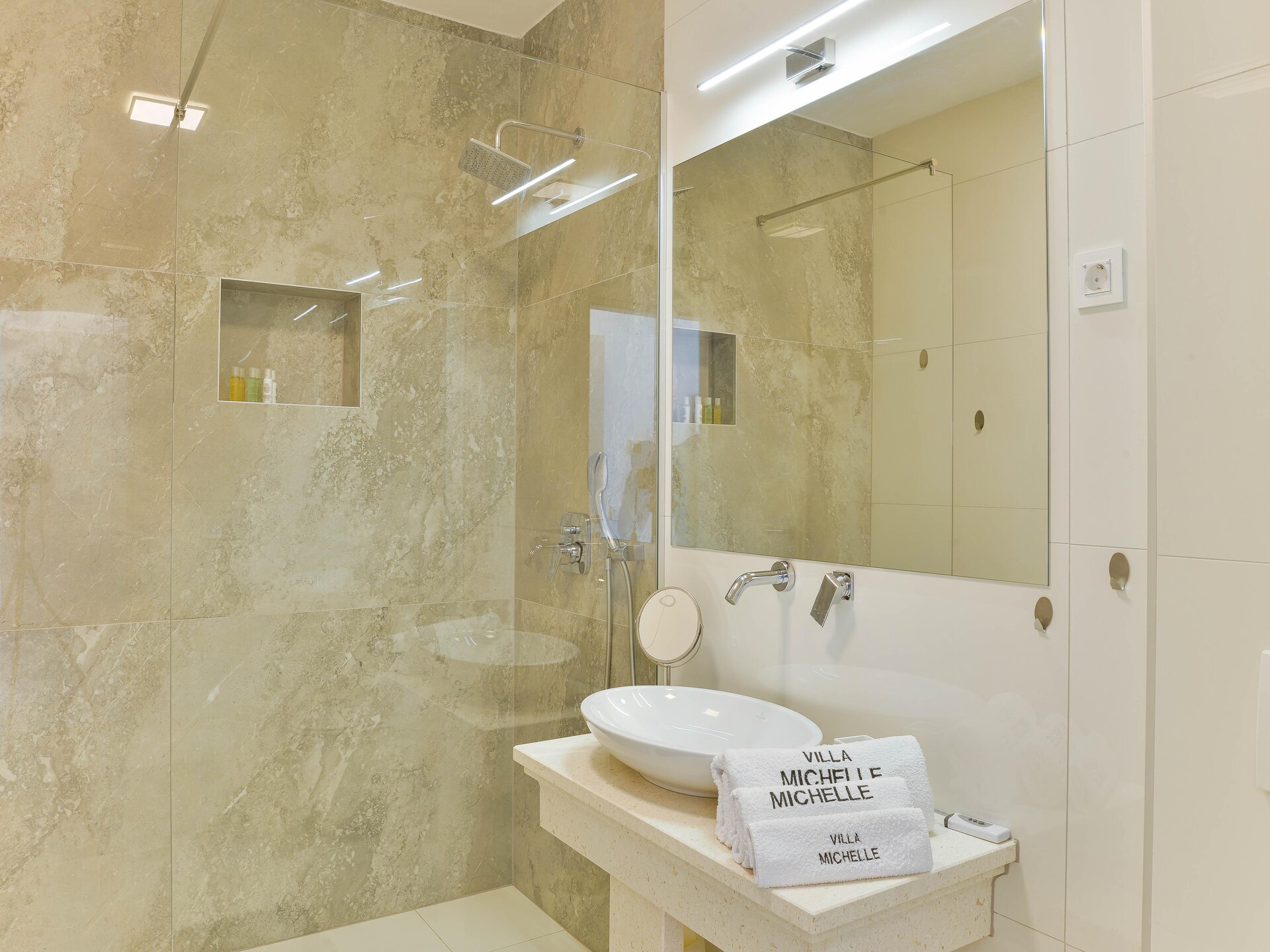 8-persoons villa met privézwembad in Maslenica - foto 22