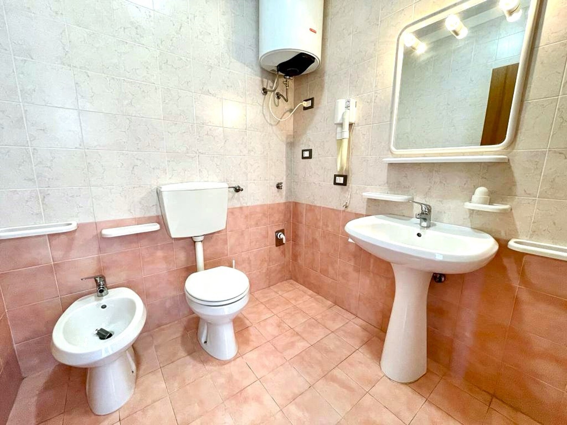 Zonnig appartement in Caorle met zwembad, 500m van het Adriatische strand - foto 10
