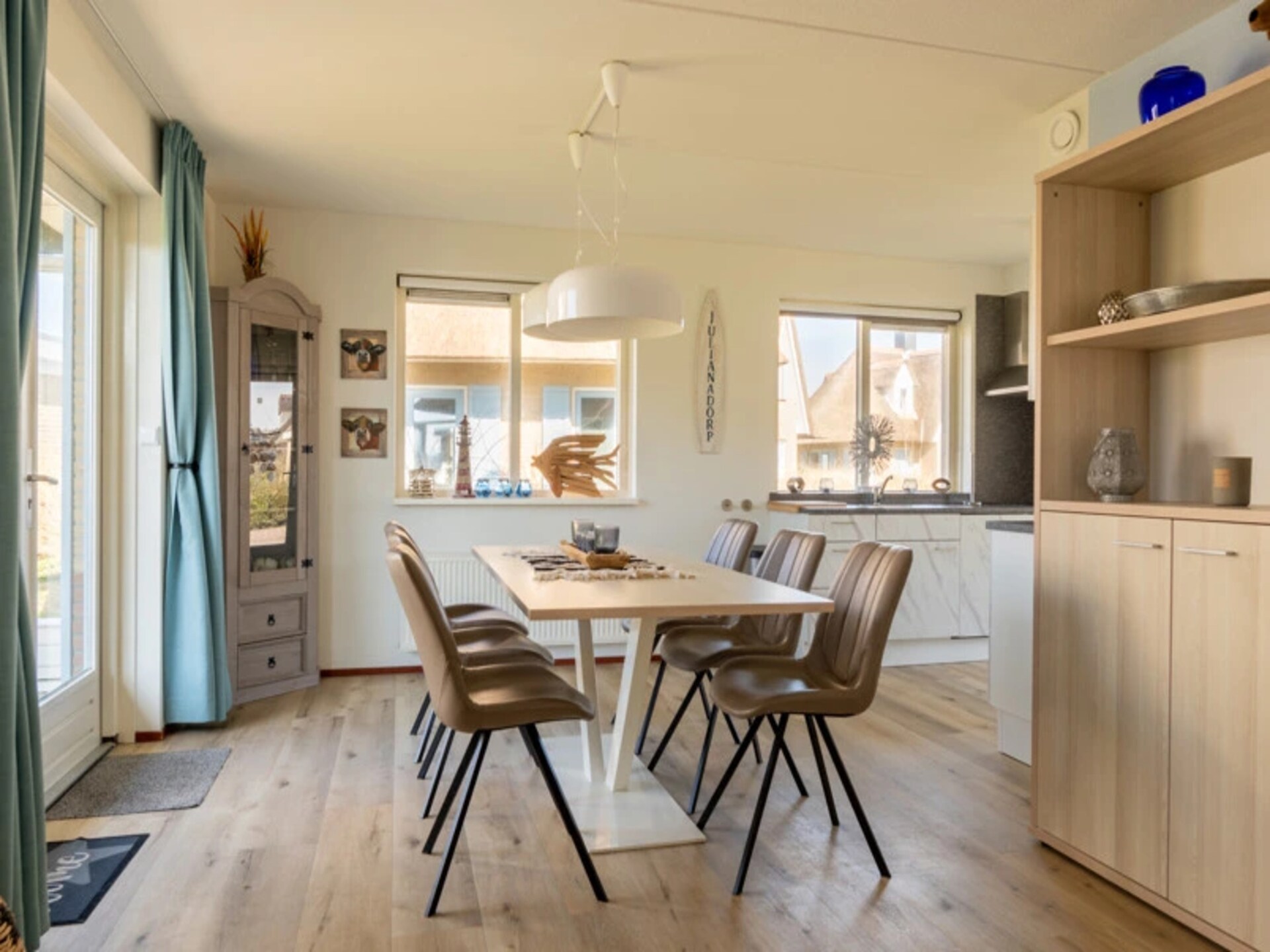 Villa met rieten dak op 500m van strand Julianadorp aan Zee - foto 4