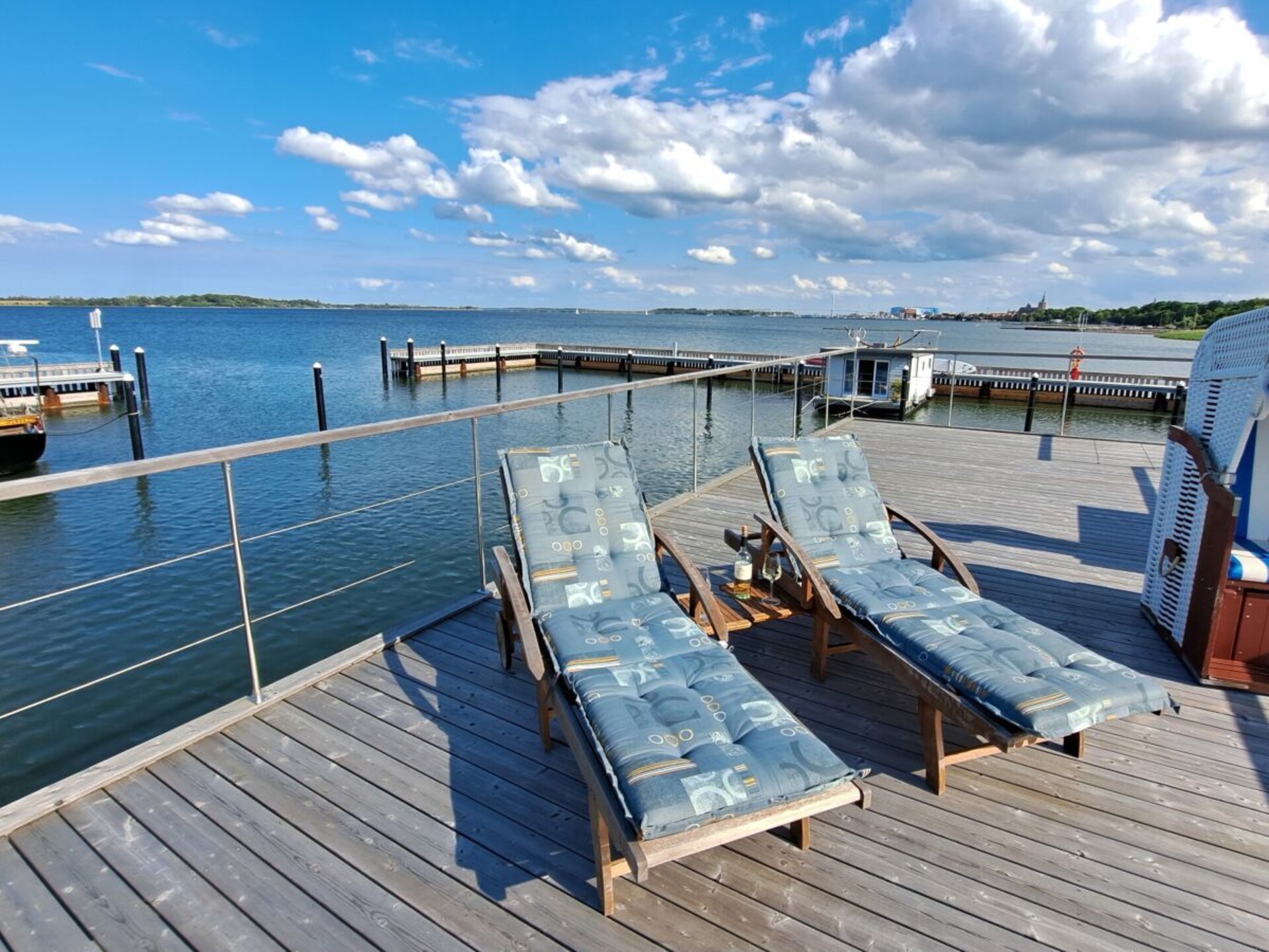 Woonboot Harmonie in Stralsund: Scandinavisch design op het water - foto 20