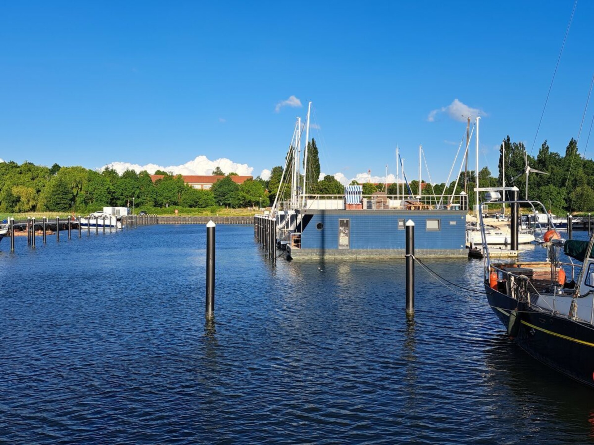 Woonboot Harmonie in Stralsund: Scandinavisch design op het water - foto 23