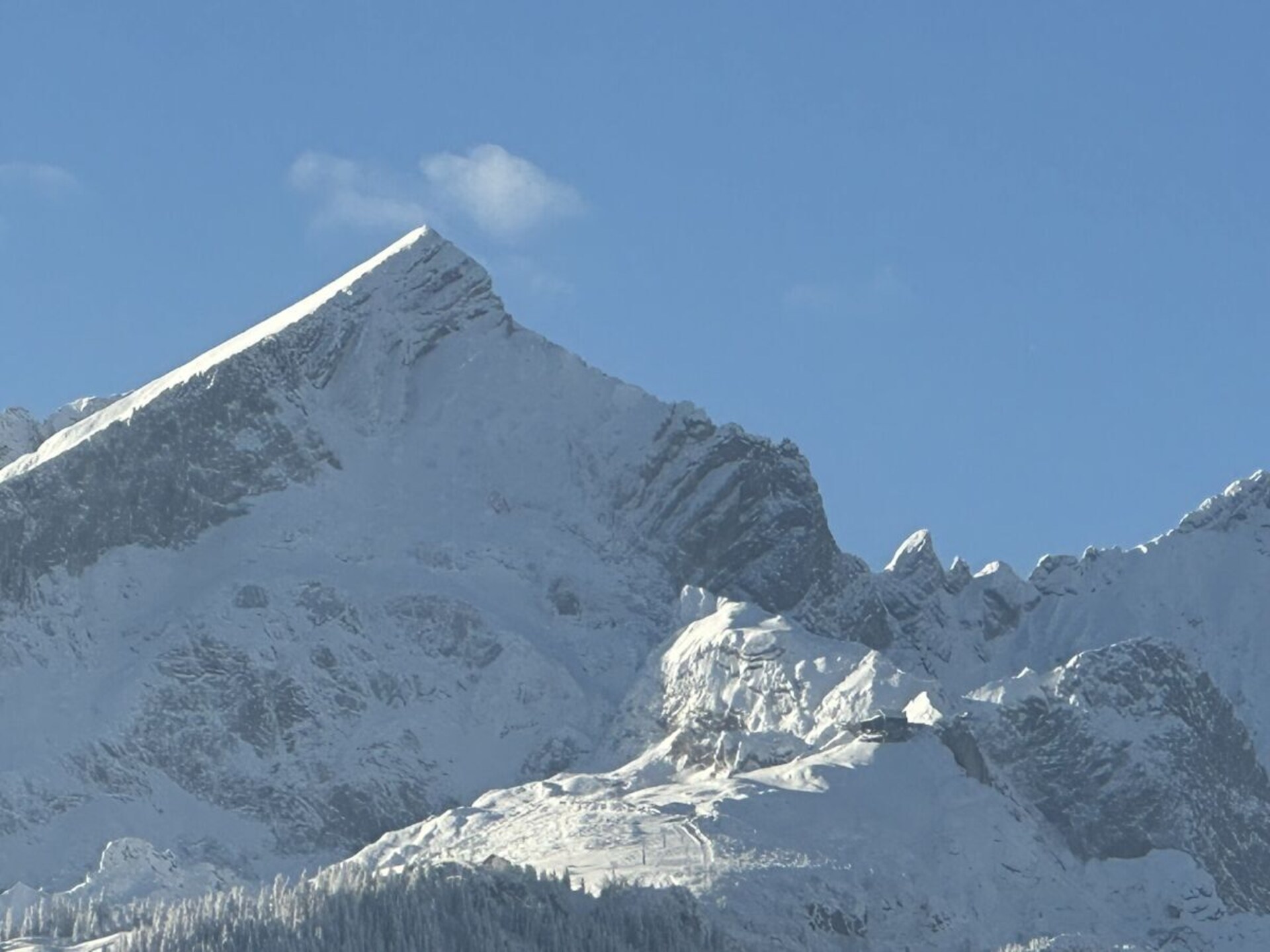 Exclusief appartement in Garmisch-Partenkirchen met panoramisch bergzicht - foto 40