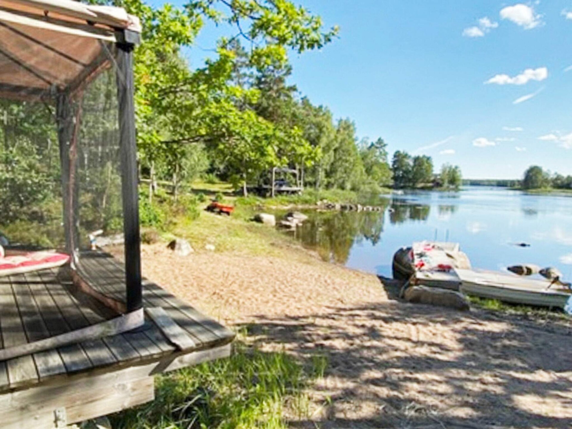 4-persoons vakantiehuis aan het meer in Rockneby - foto 10