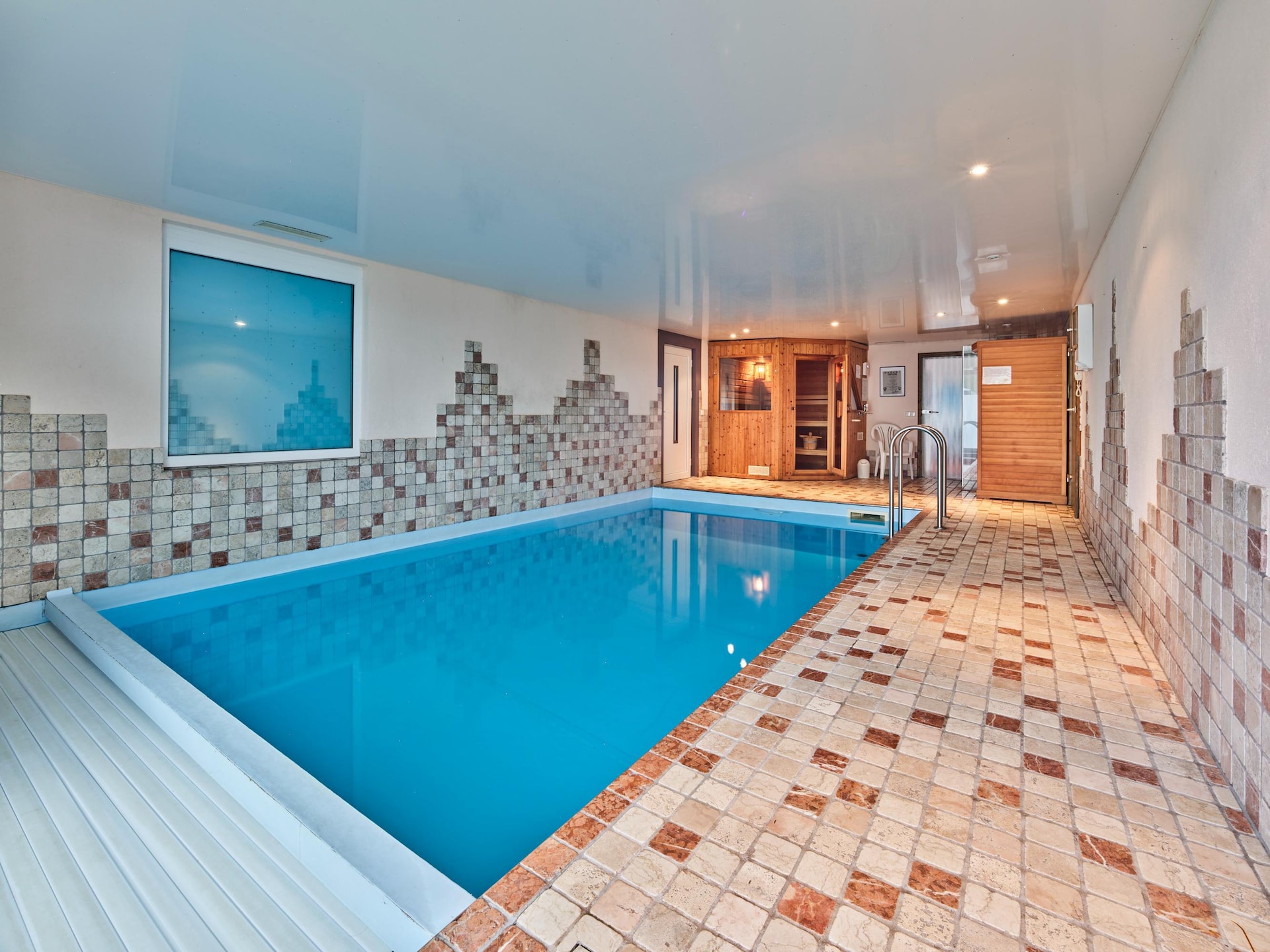 10-persoons vakantiehuis met privézwembad in Hellenthal - foto 1