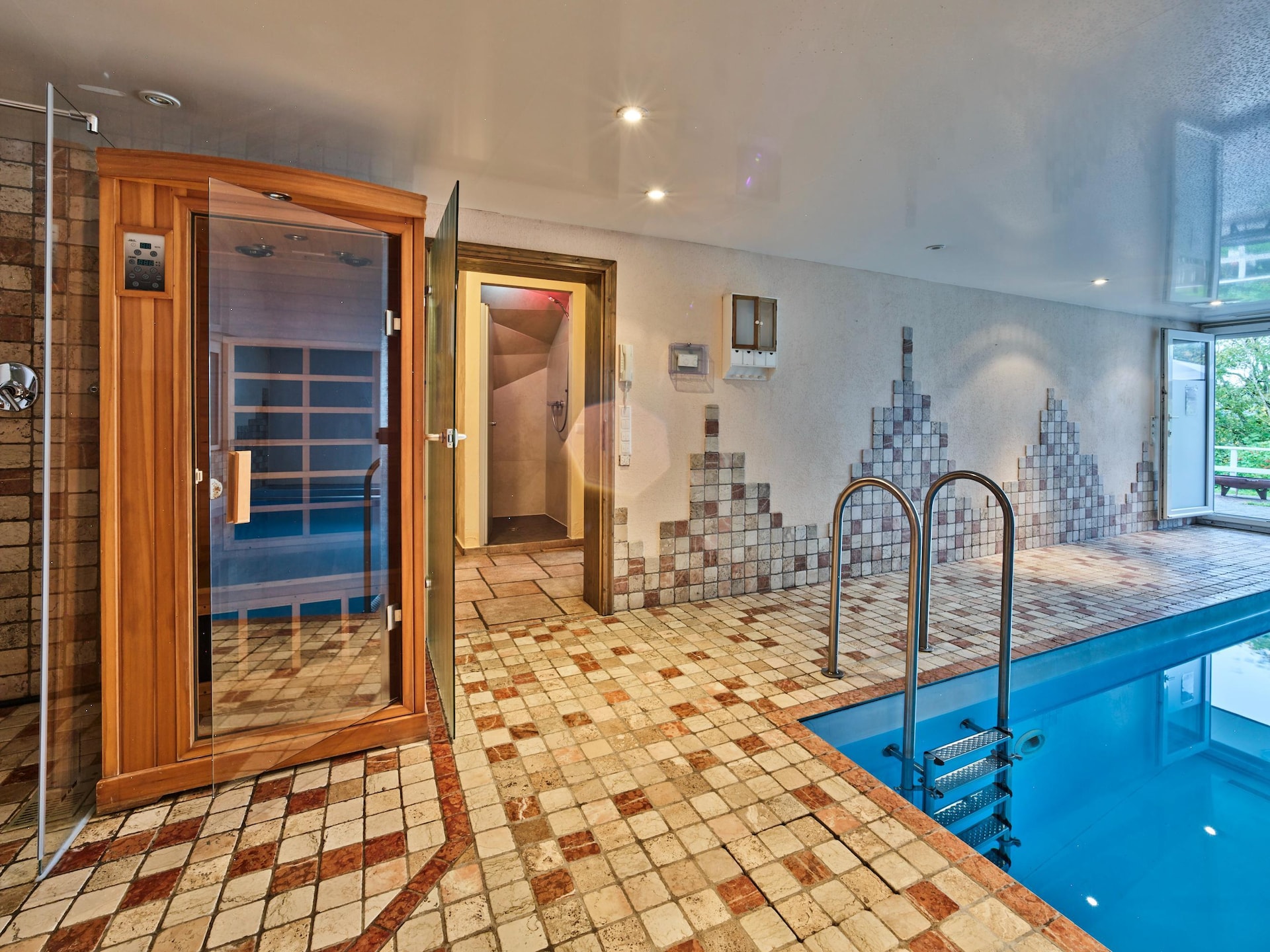 10-persoons vakantiehuis met privézwembad in Hellenthal - foto 31